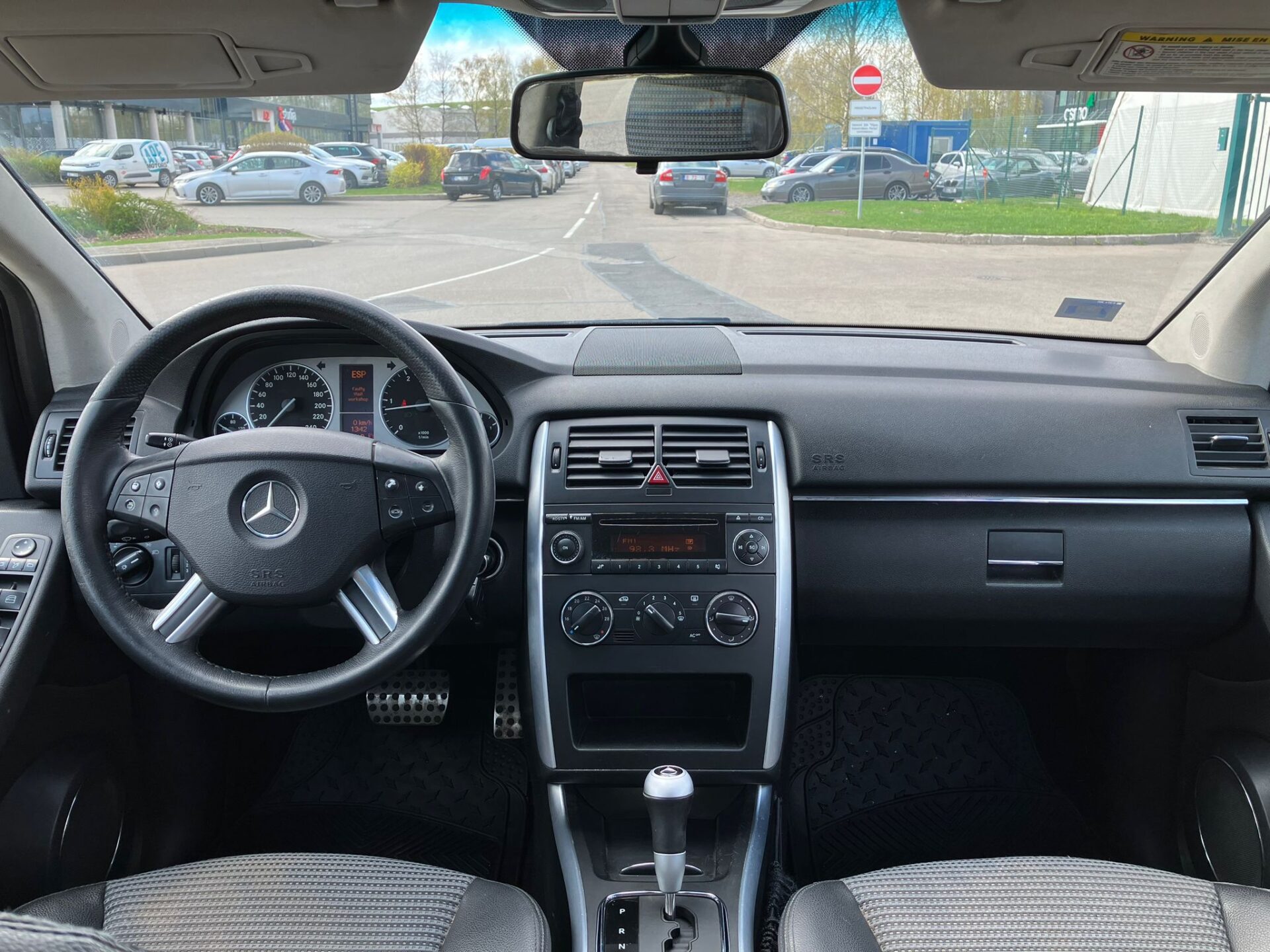 Mercedes B180