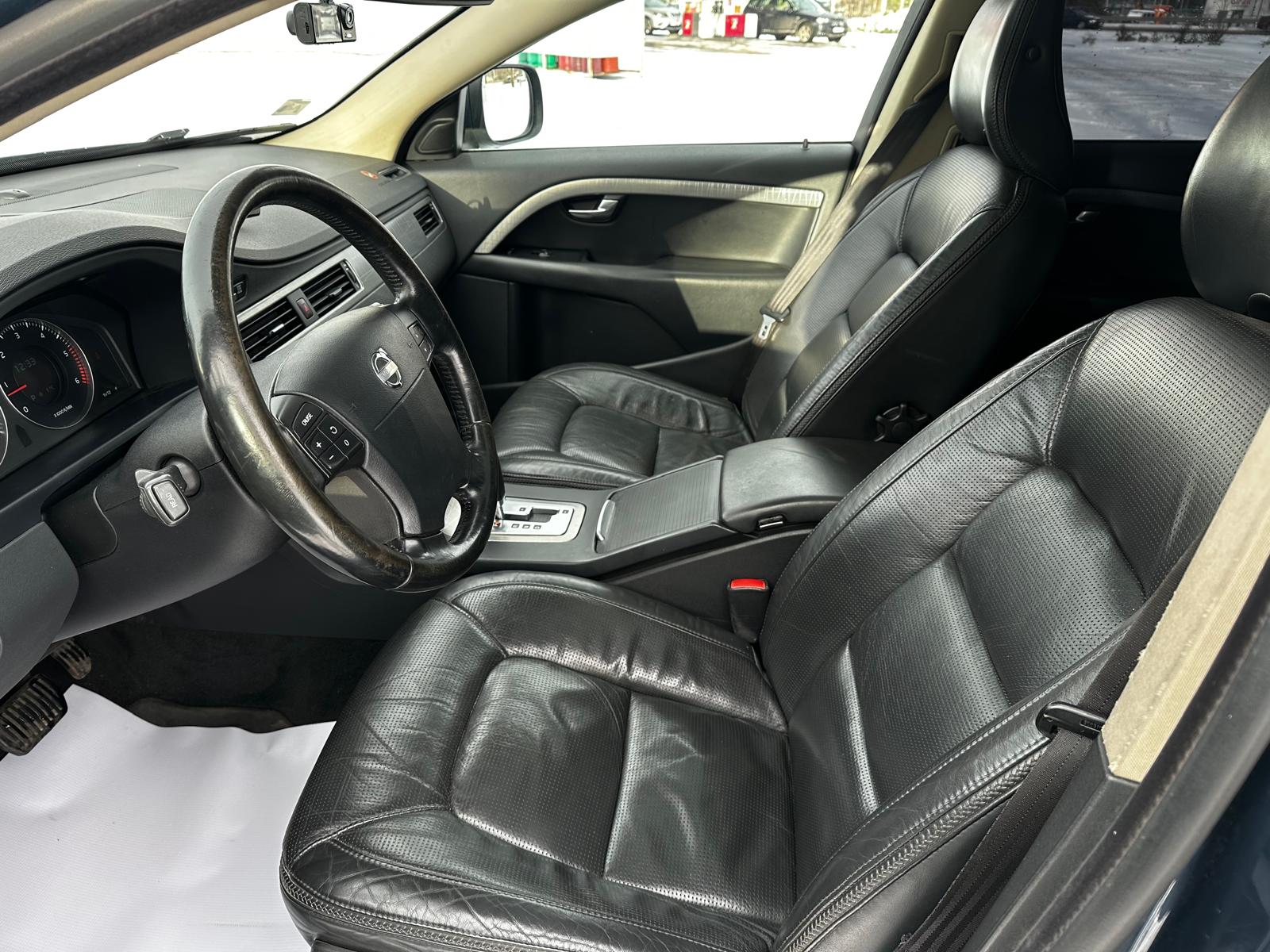 VOLVO XC70 SUMMUM