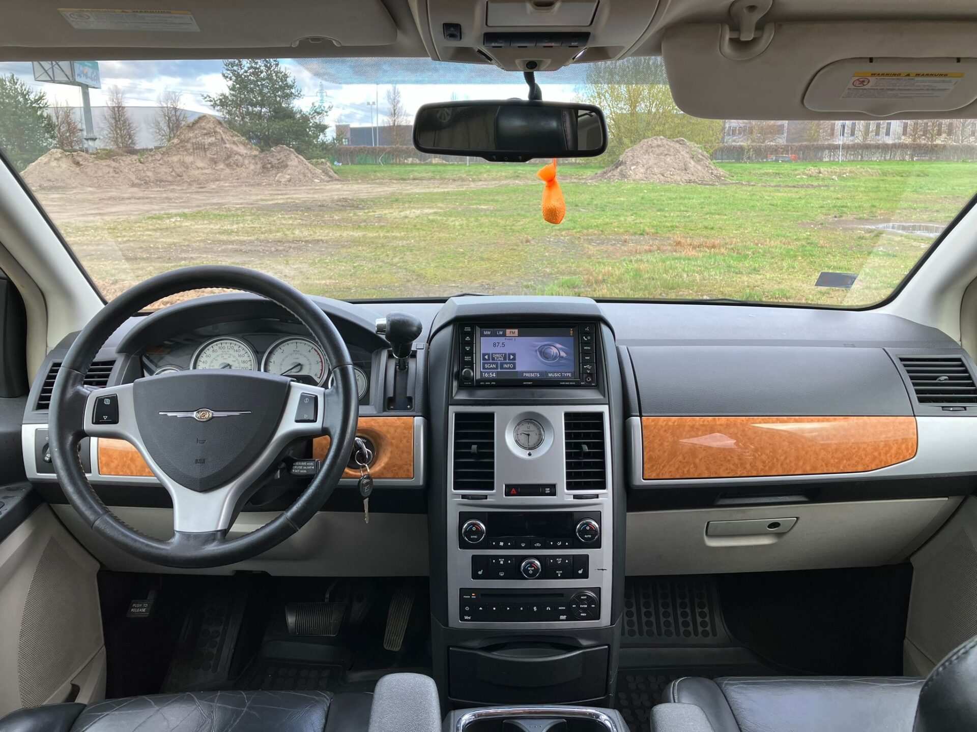 Chrysler Grand Voyager Stow&go 7-мест