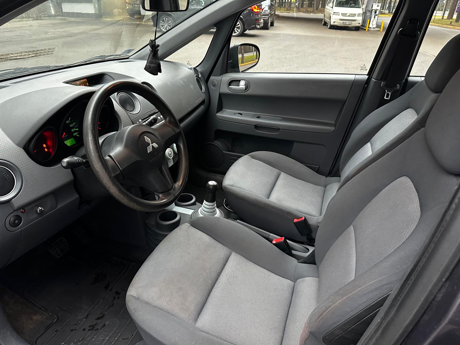 Mitsubishi Colt