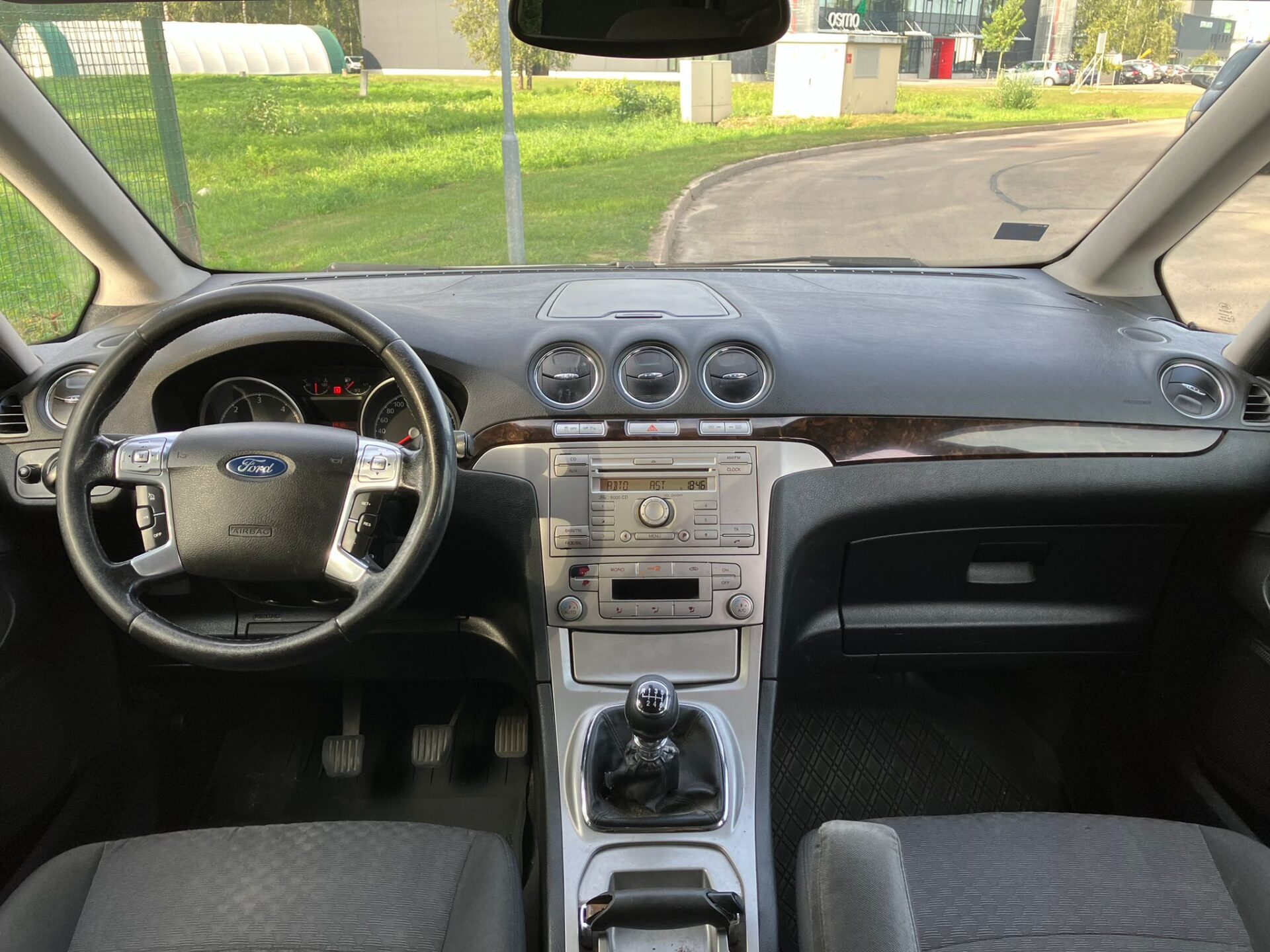 Ford Galaxy Ghia 7-vietas