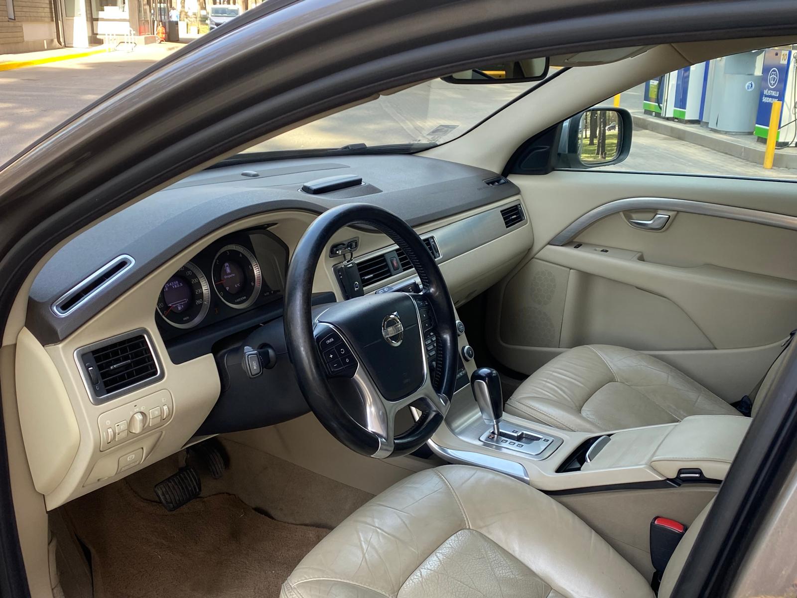 Volvo Xc70 cross country