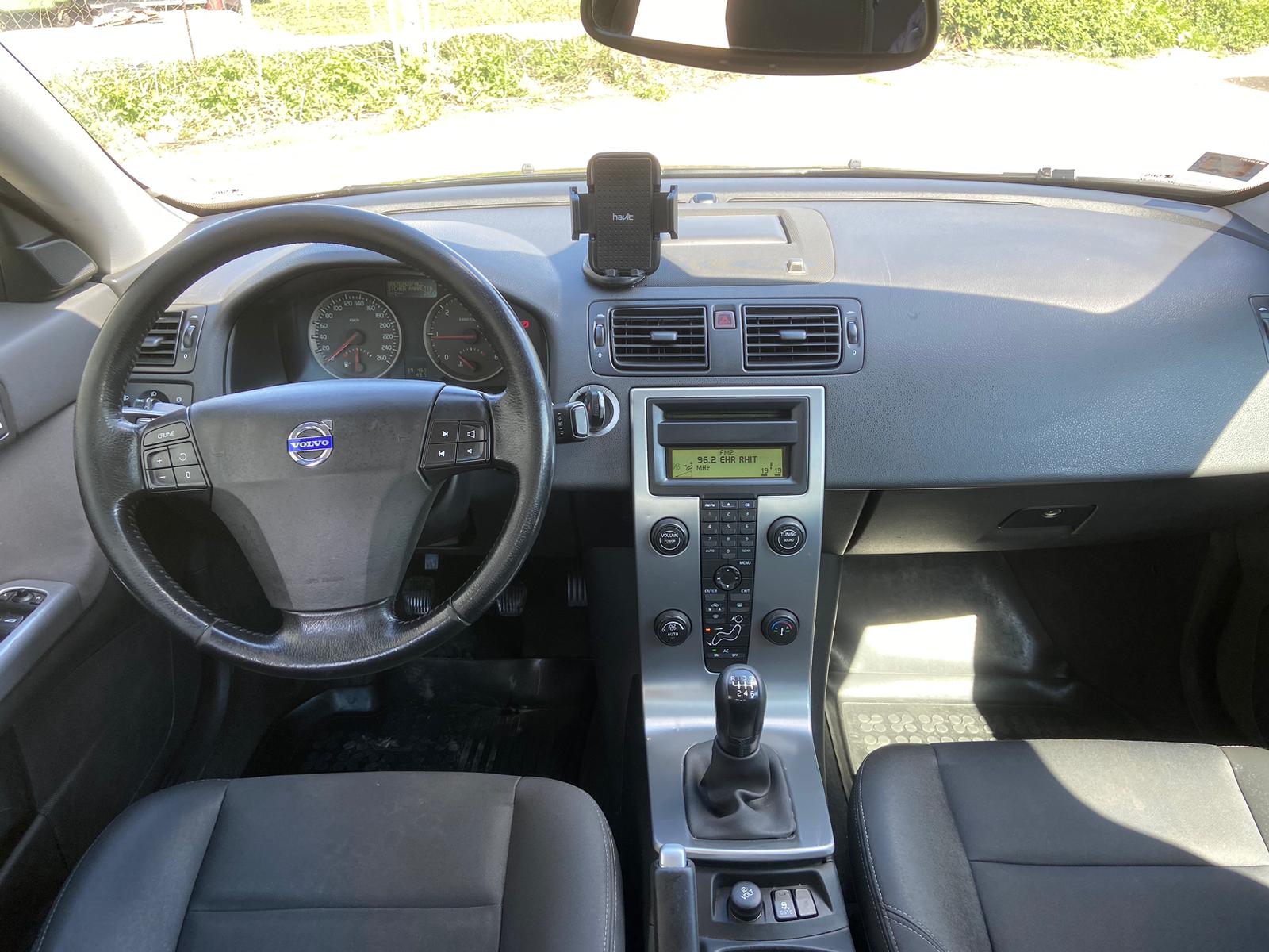 VOLVO S40