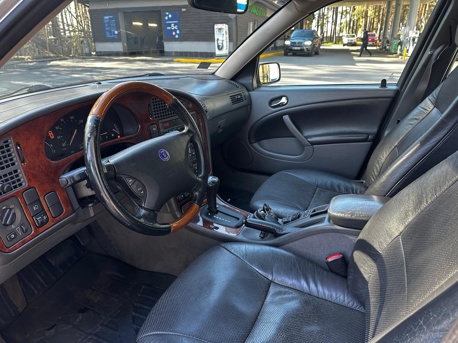 Saab 9-5 griffin