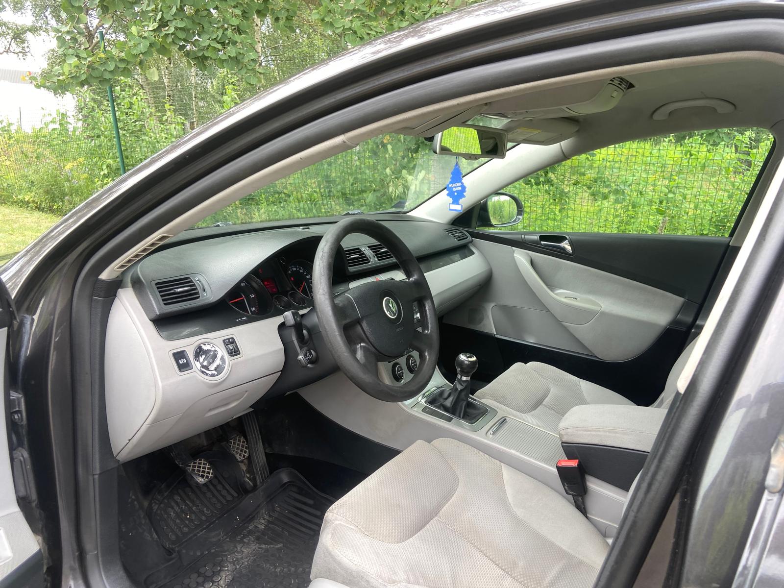 VW Passat (B6)