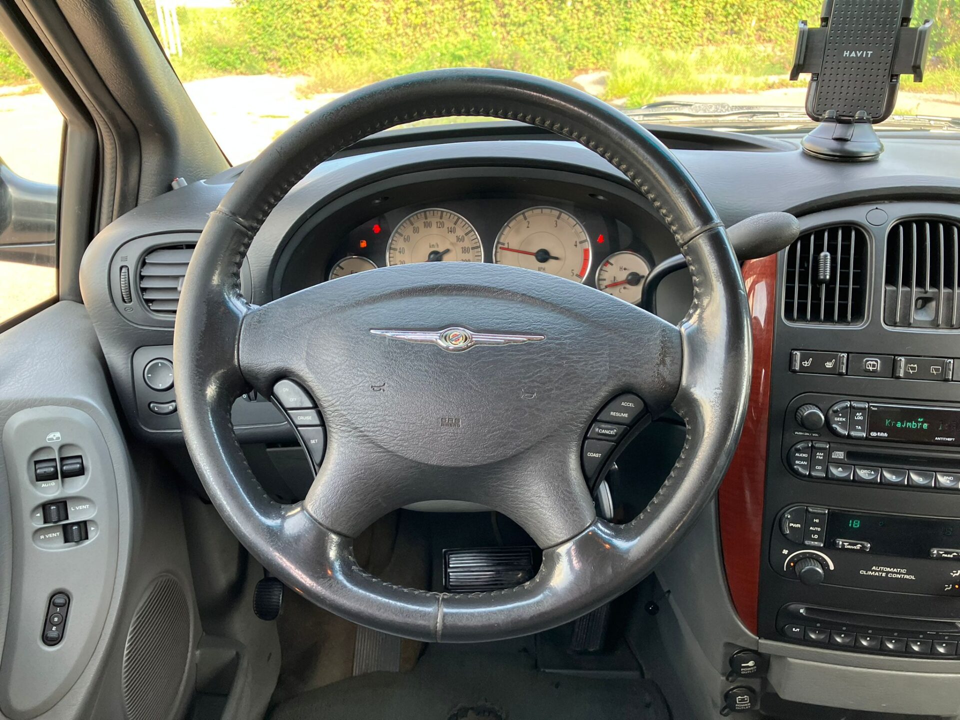 Chrysler Grand Voyager Stow&go 7 vietas