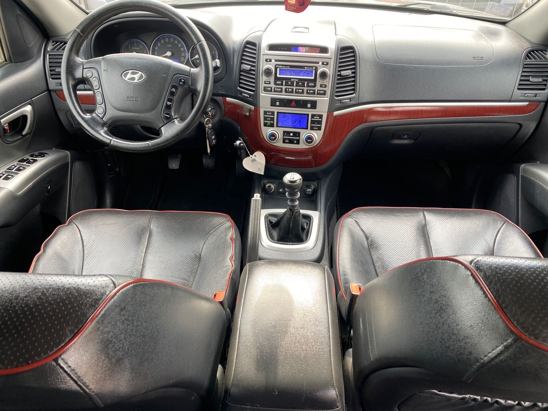 HYUNDAI SANTA FE 4×4
