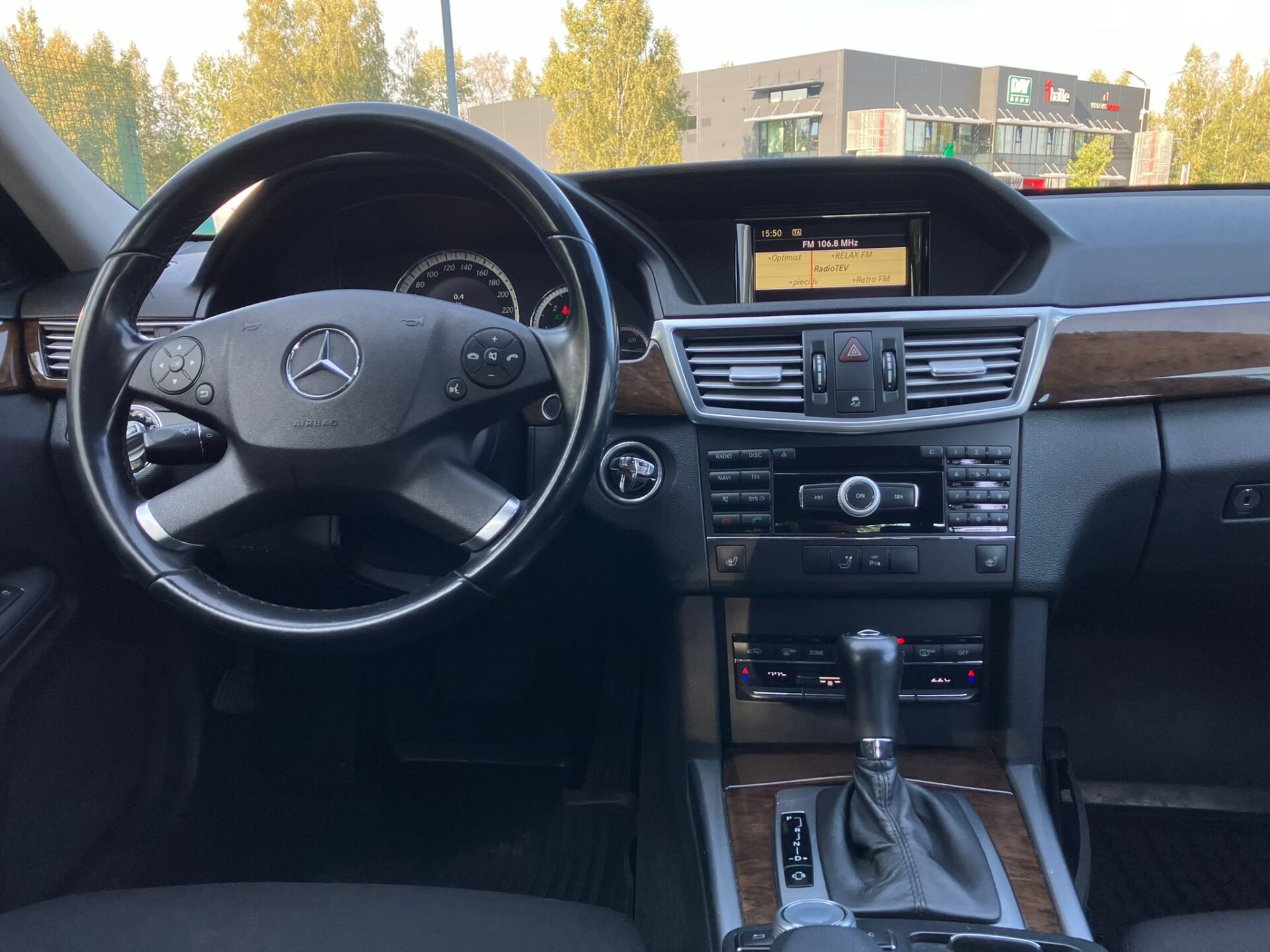 Mercedes E220