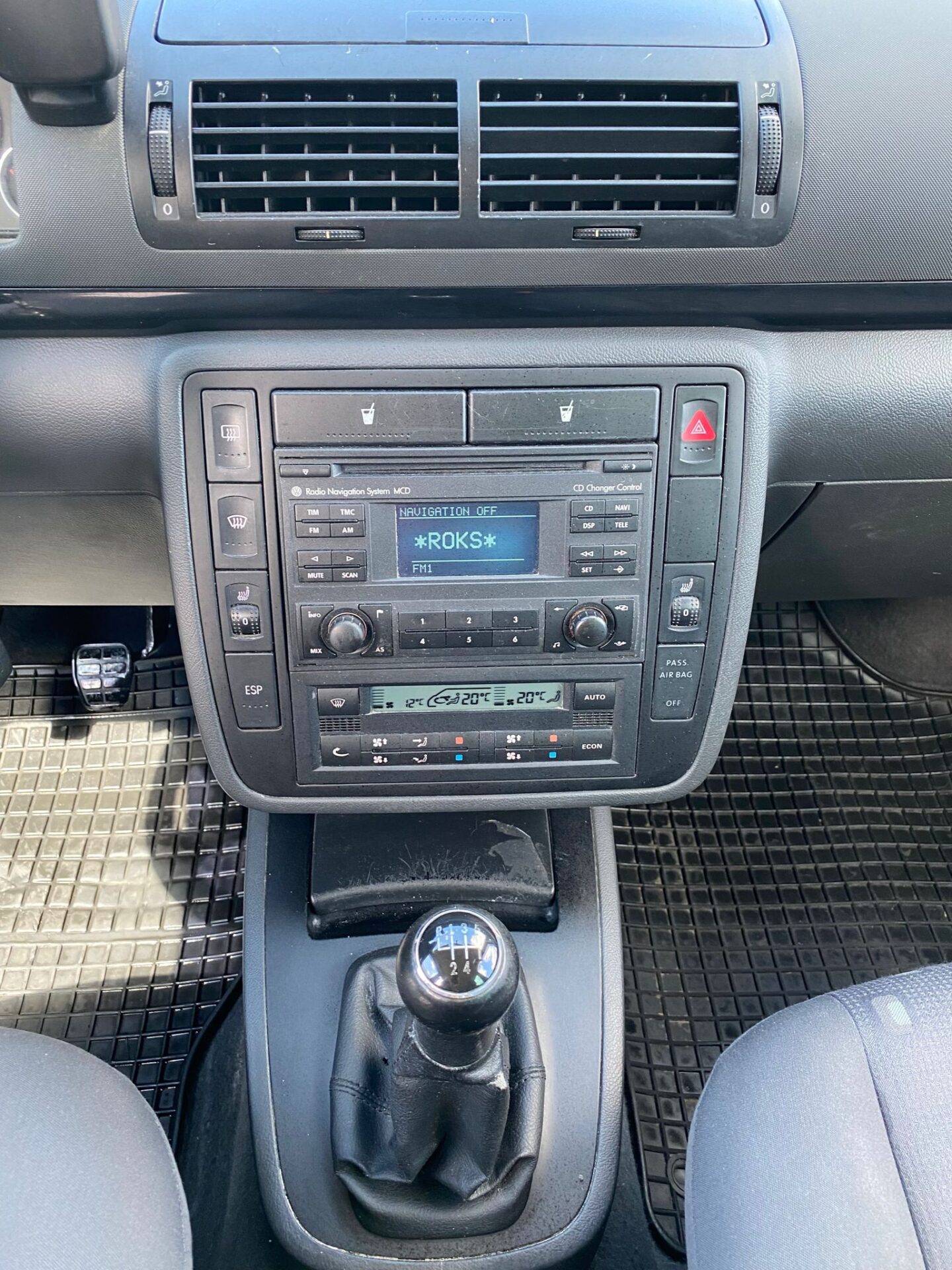 VW Sharan 7-VIETAS