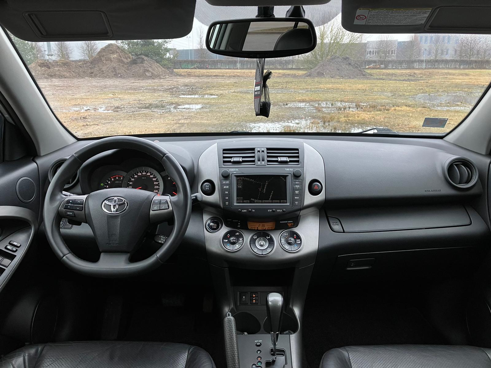Toyota RAV 4 CROSSOVER 4×4