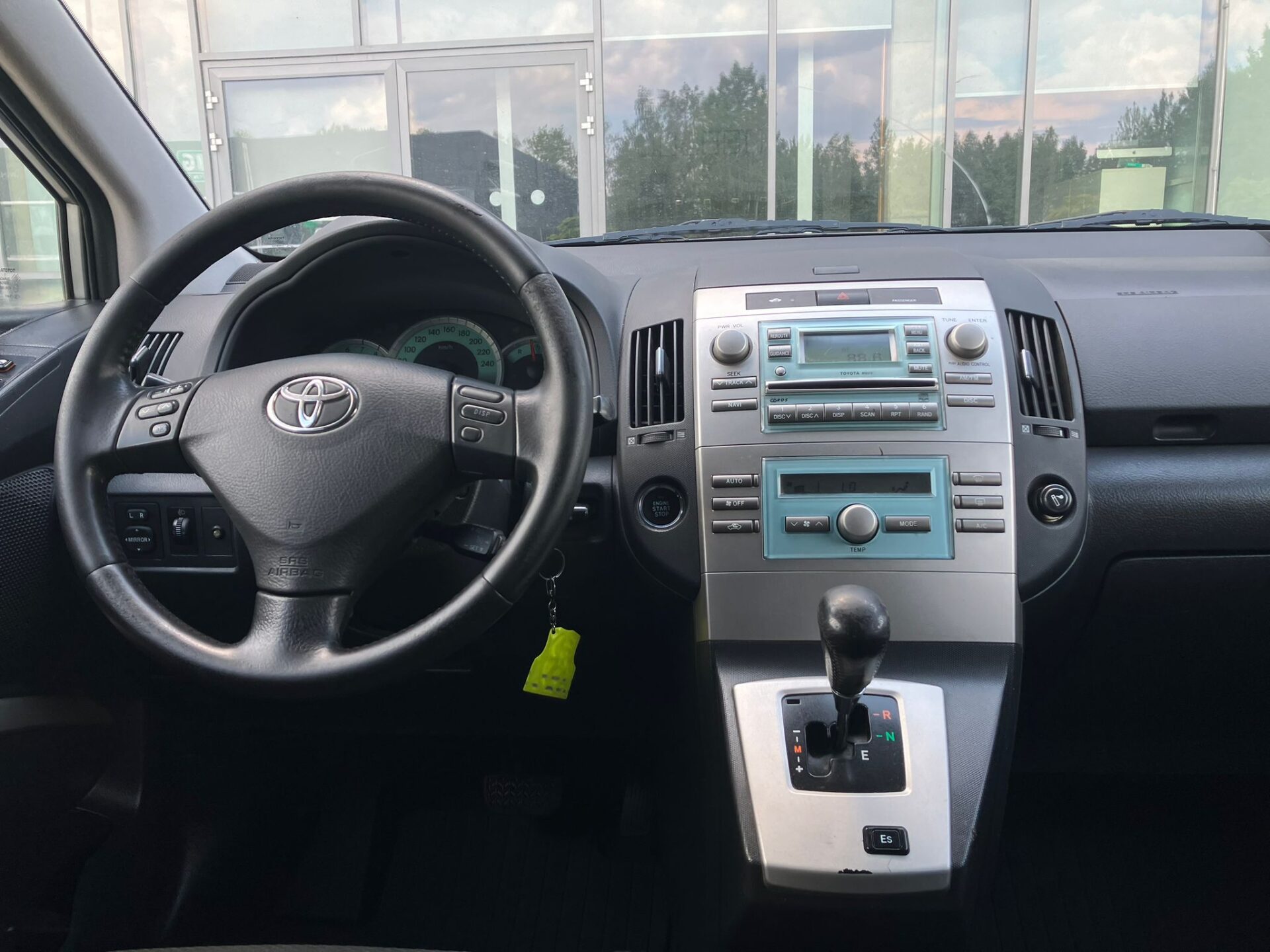 Toyota Corolla Verso 7-seats