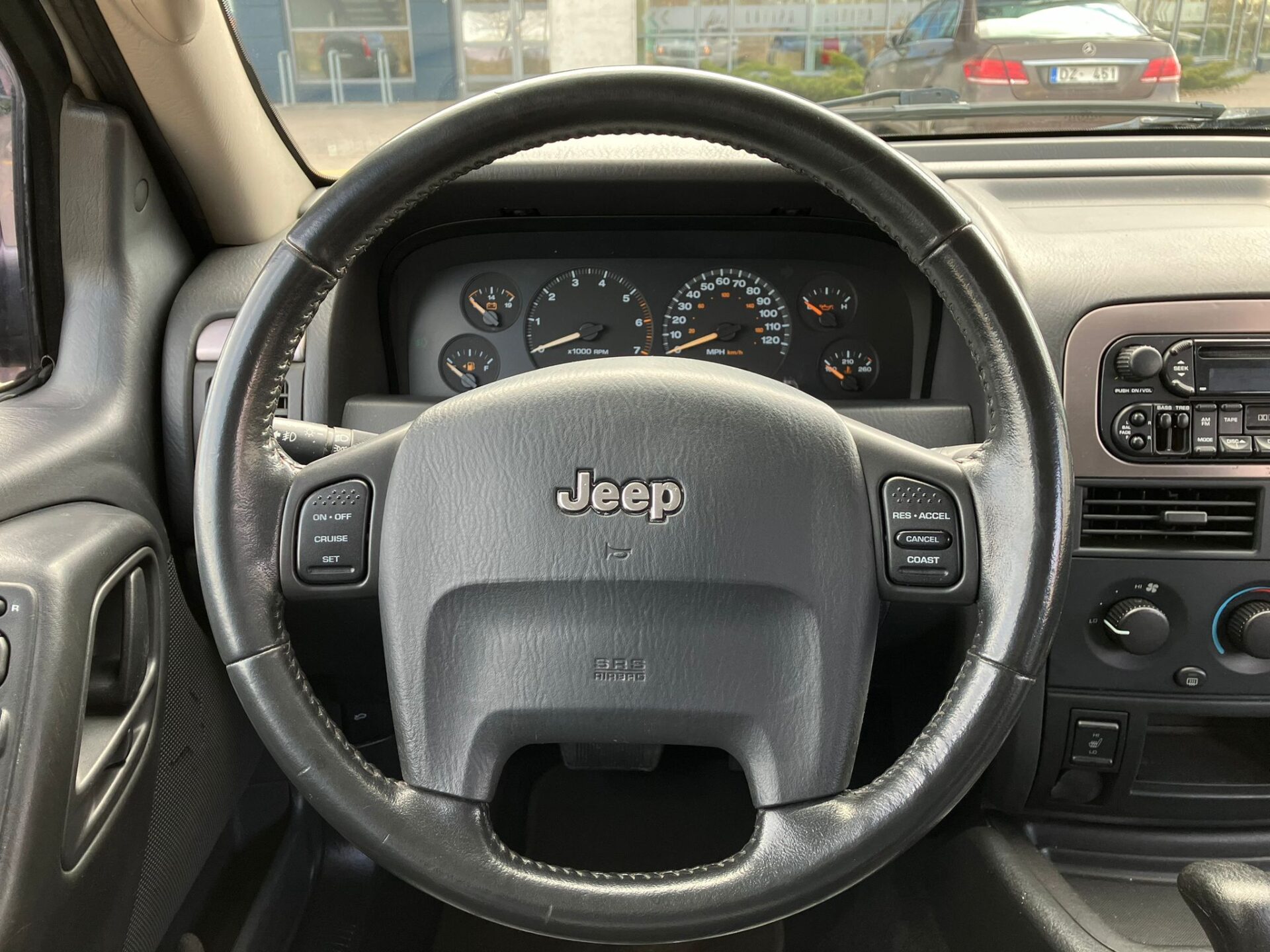 Jeep Grand Cherokee 4×4 special editions v8