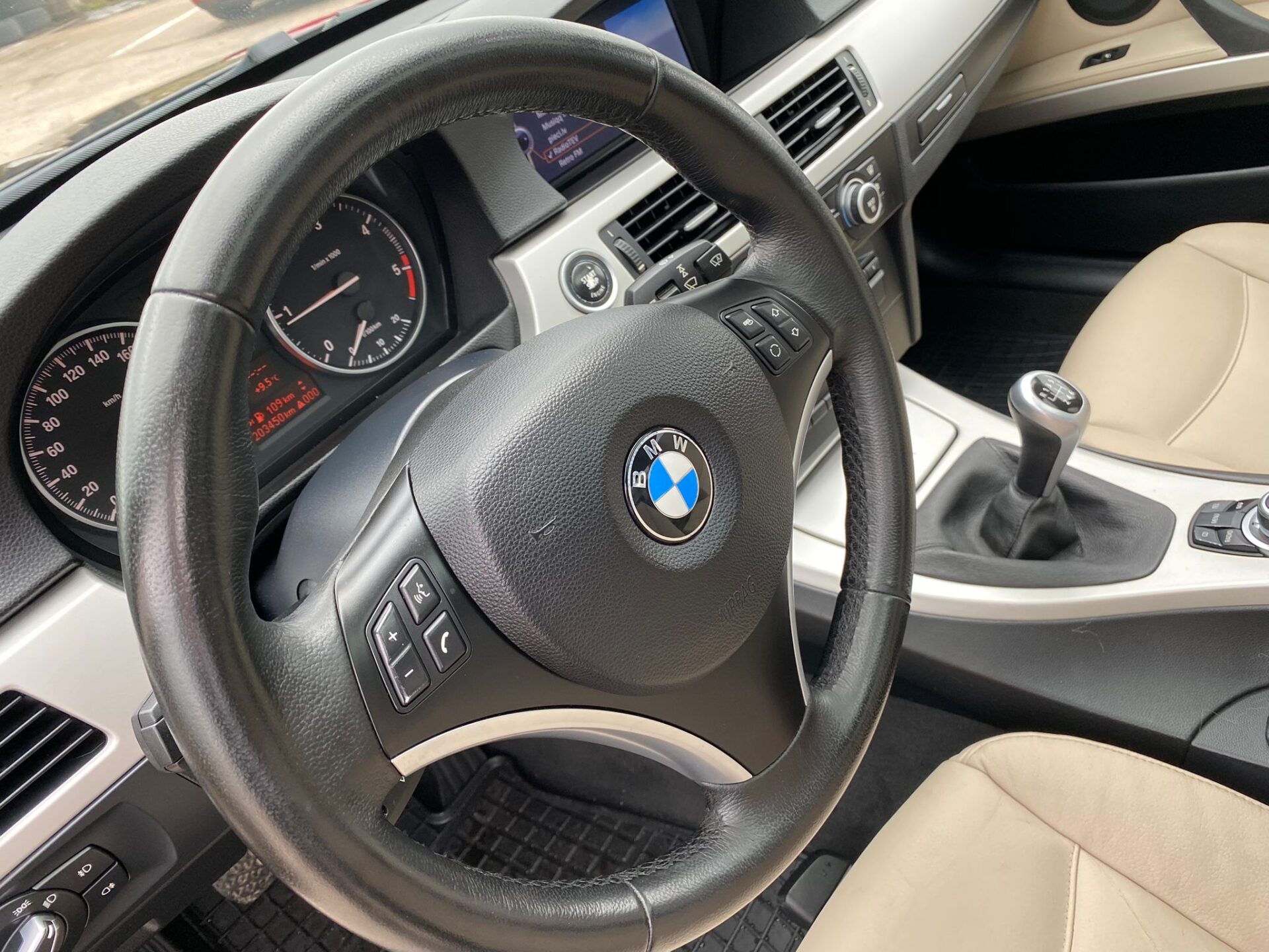 Bmw 318 (e90) (NO VĀCIJAS, LATVIJĀ NAV EKSPLUATĒTA)
