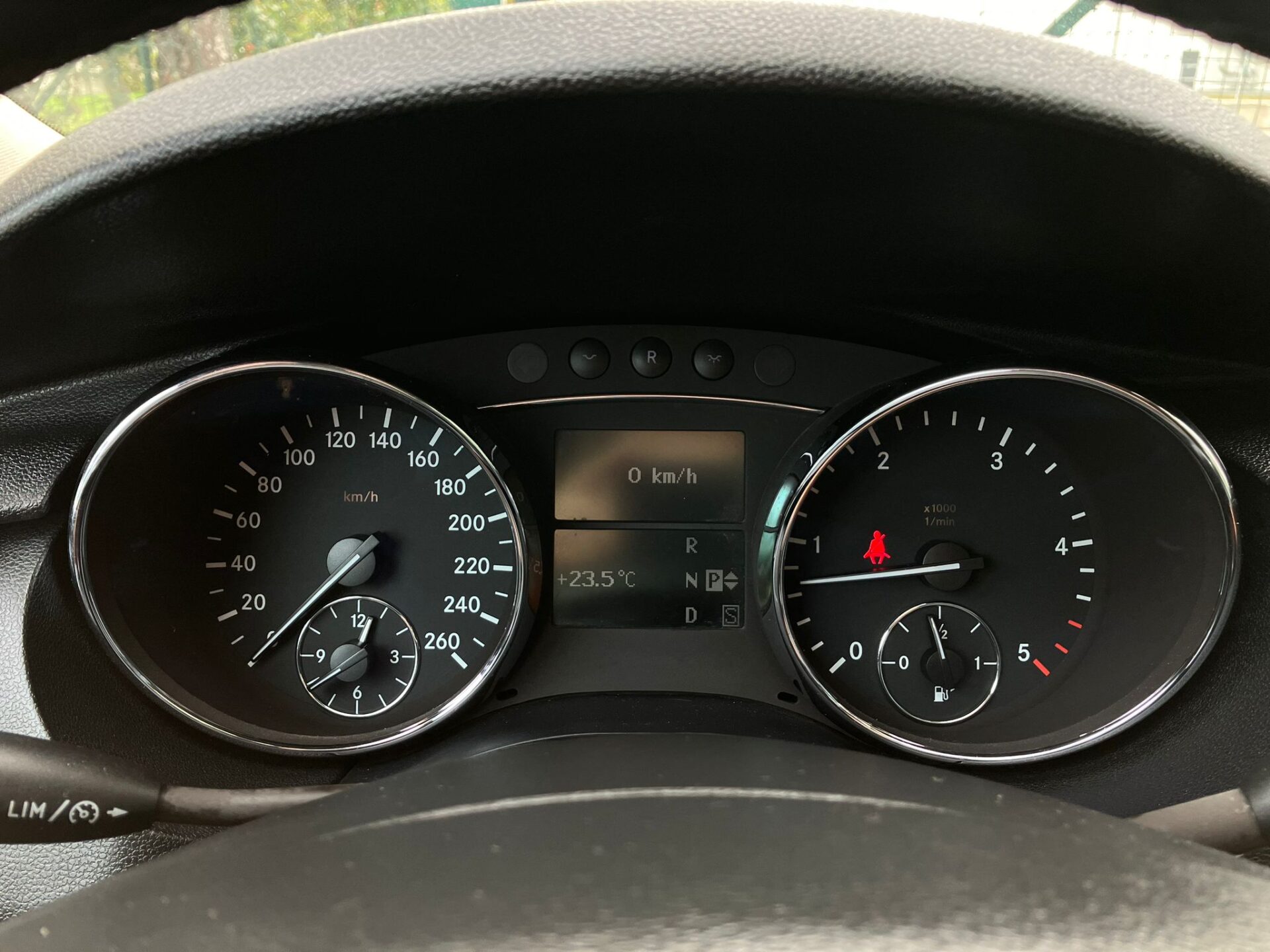 Mercedes Benz R320 7-vietas