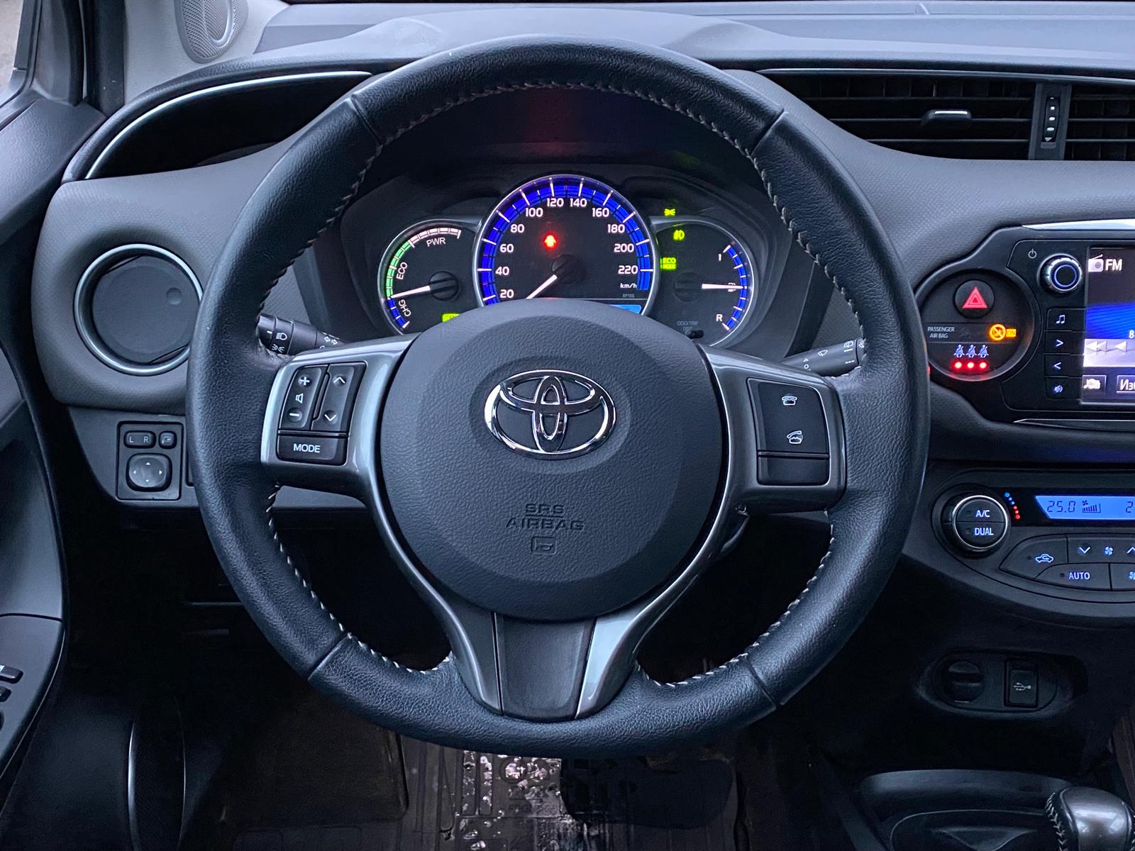 Toyota Yaris Hybrid