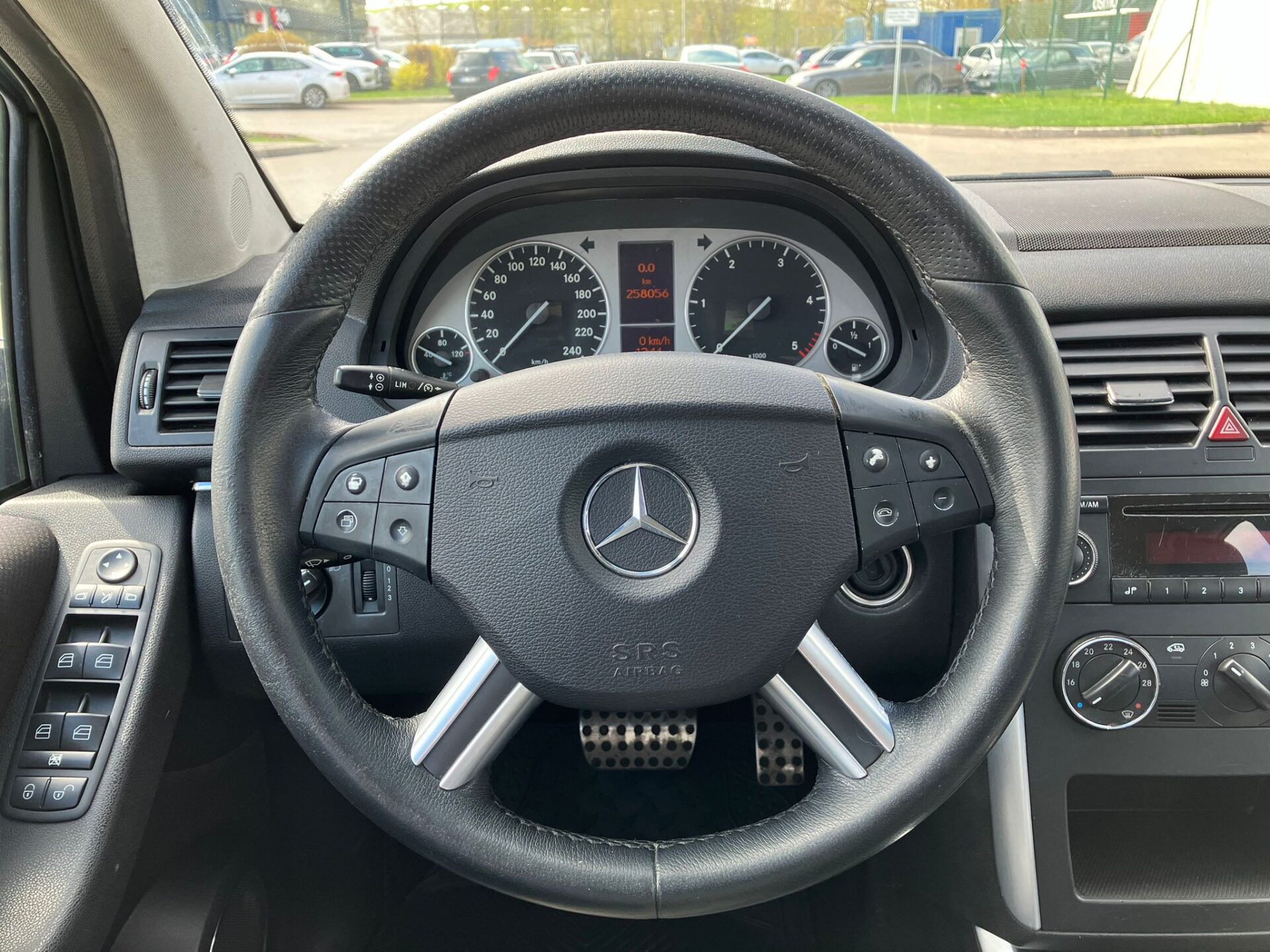 Mercedes B180