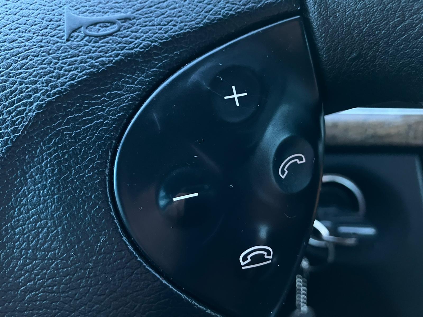 Mercedes Benz E320