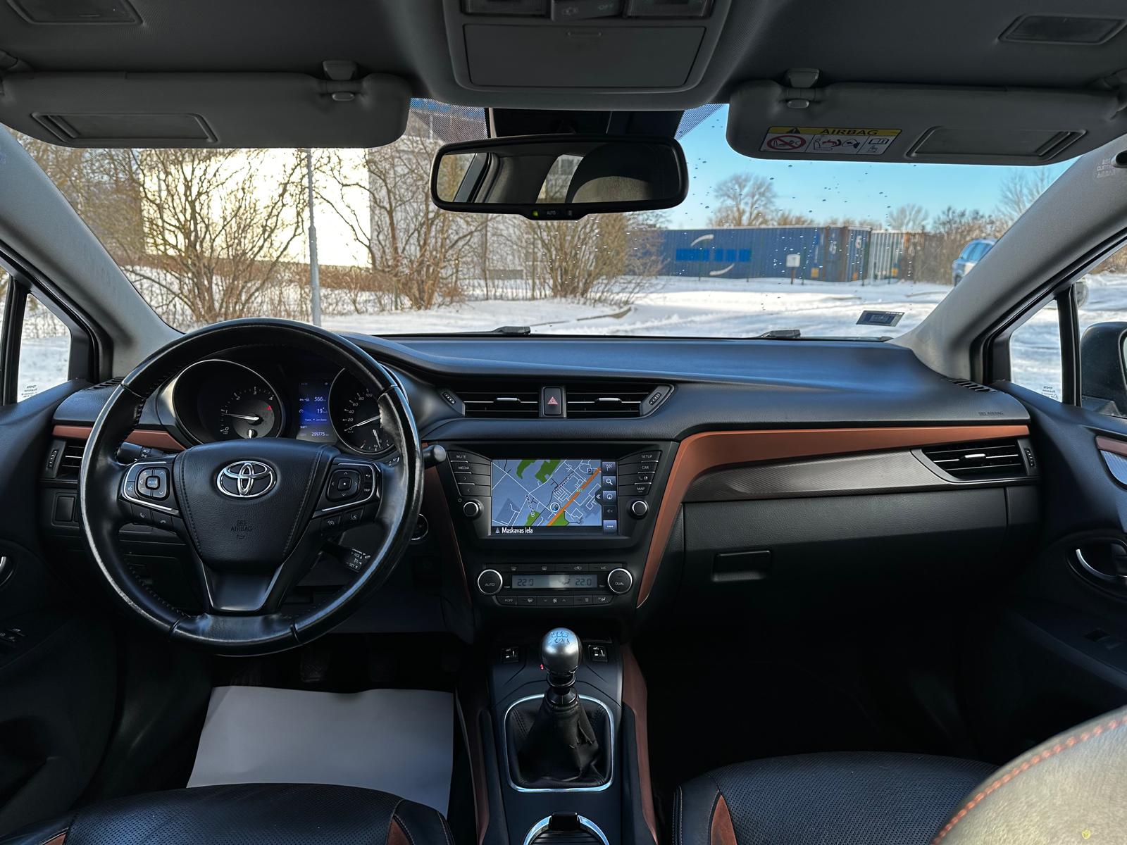 TOYOTA AVENSIS