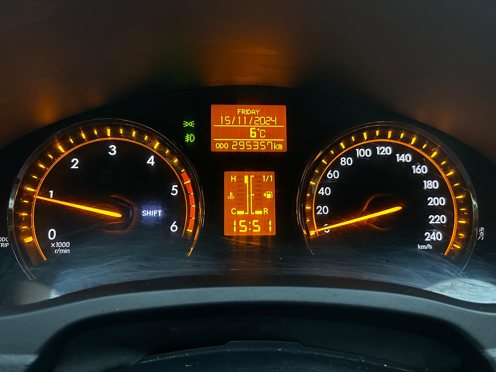 TOYOTA AVENSIS