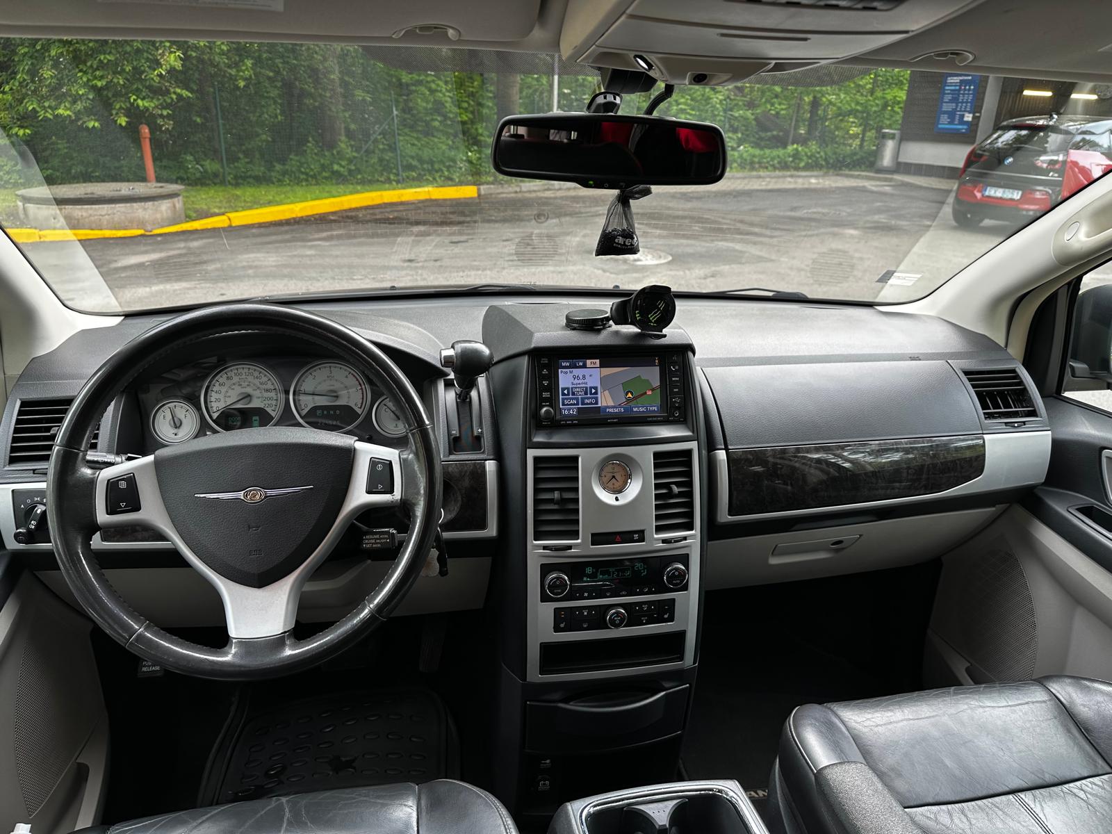 CHRYSLER GRAND VOYAGER STOW N GO 7 VIETAS