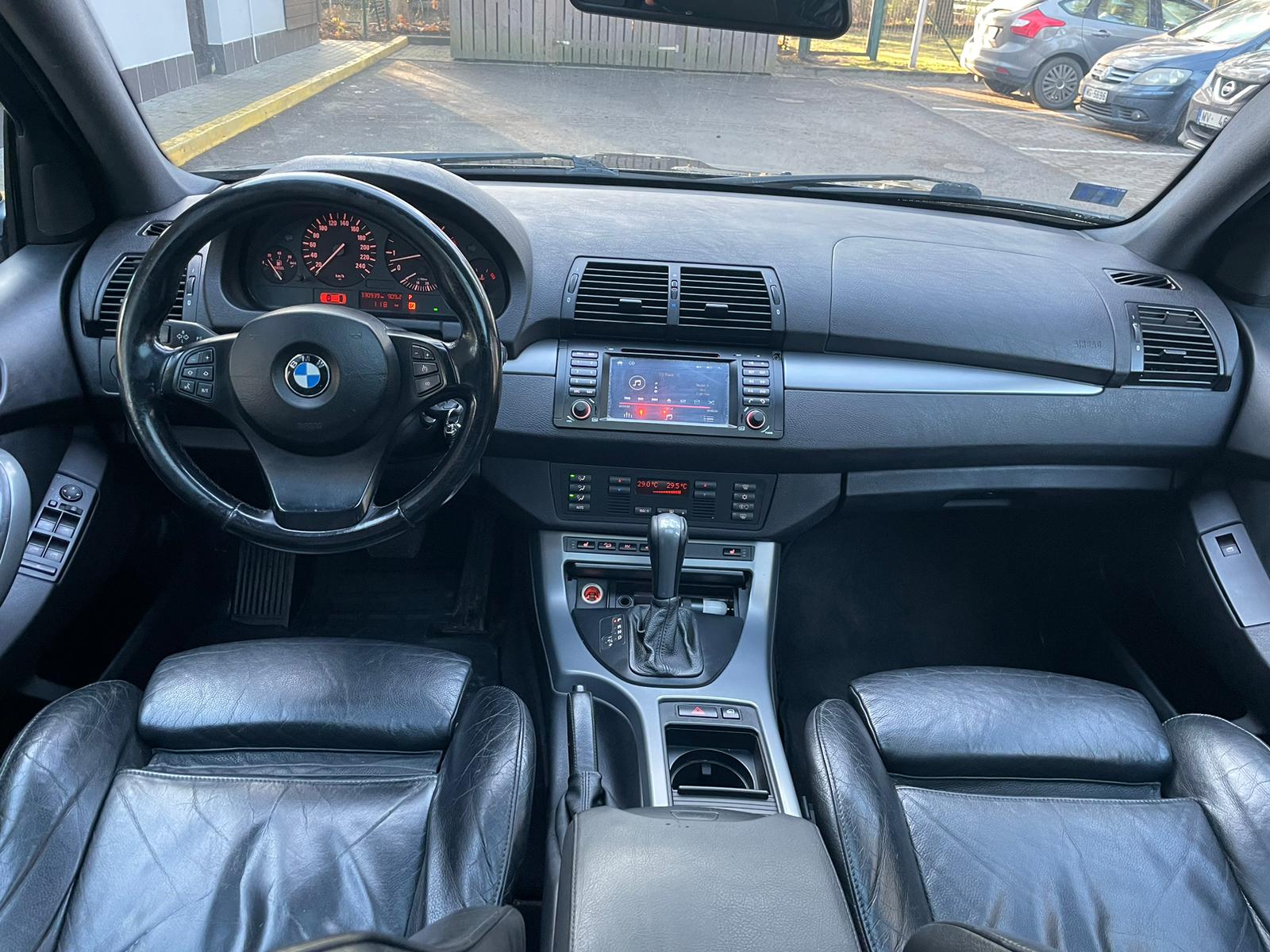 BMW X5 IS KOMPLEKTĀCIJĀ