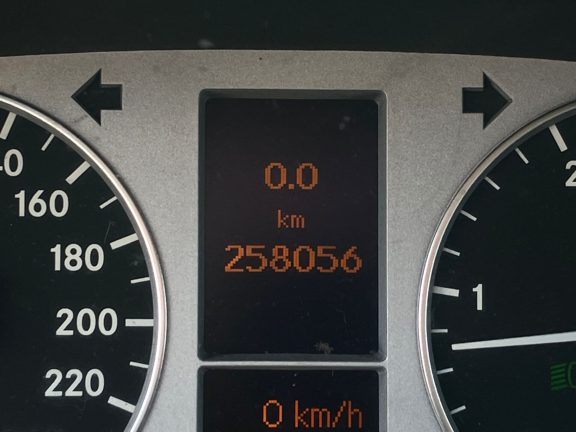 Mercedes B180