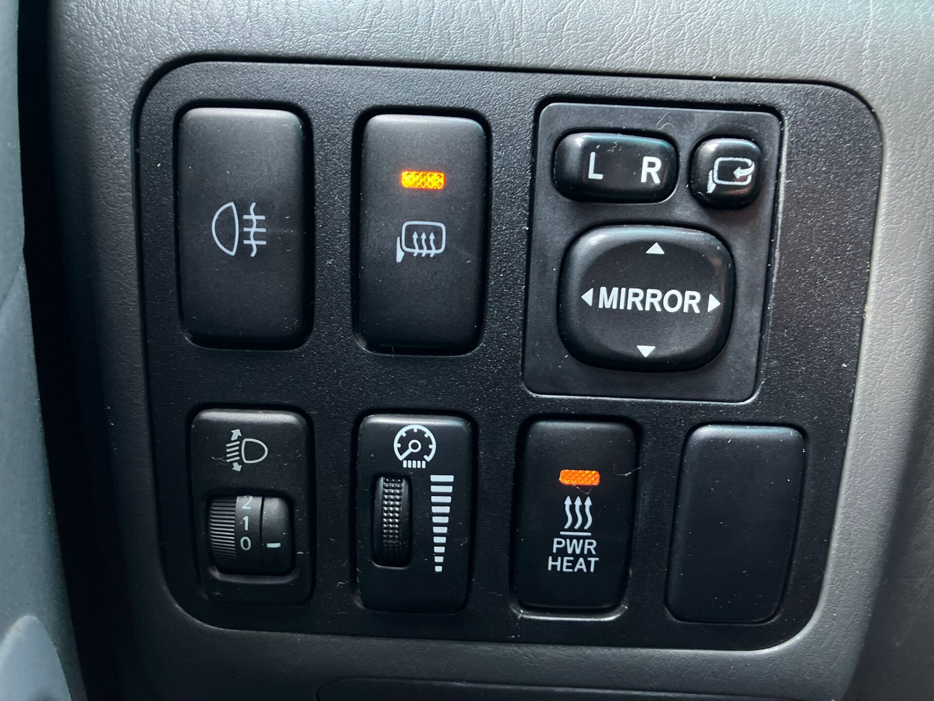Toyota Land Cruiser D4D 4×4 8-мест