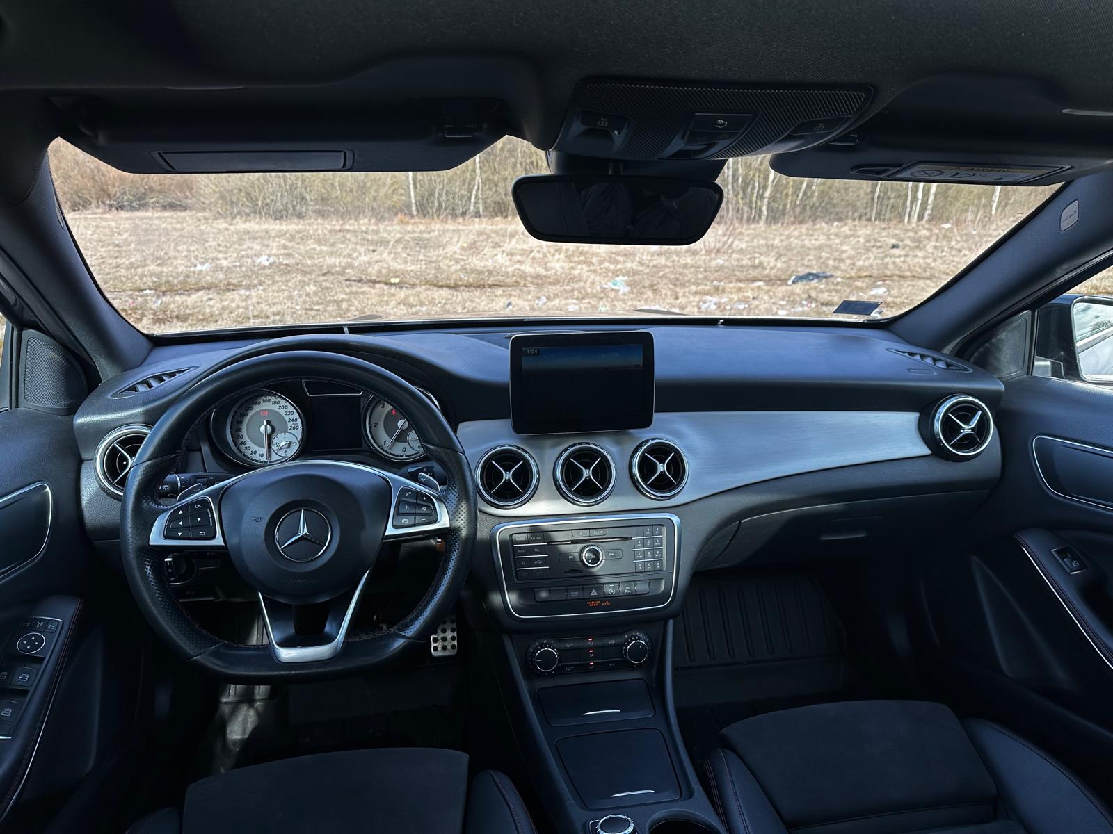 Mercedes GLA200