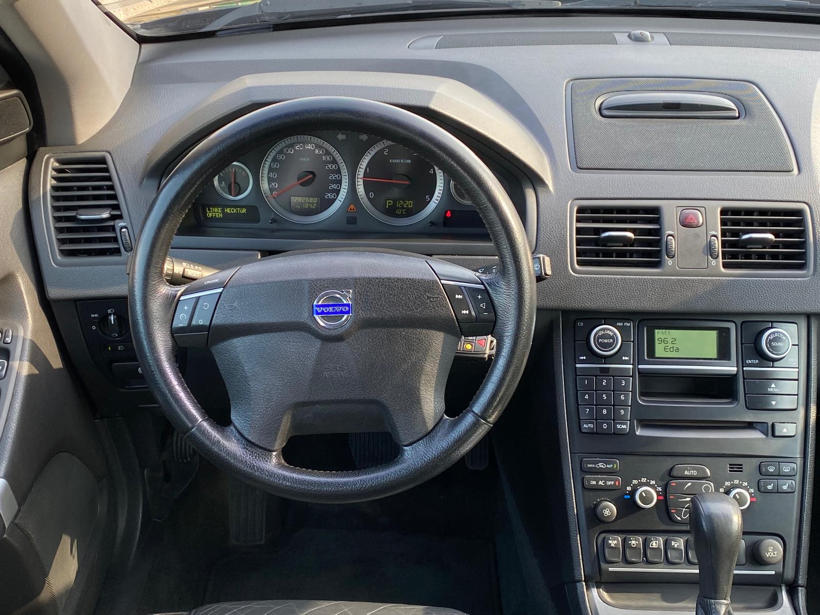 Volvo Xc90 4×4 7 vietas