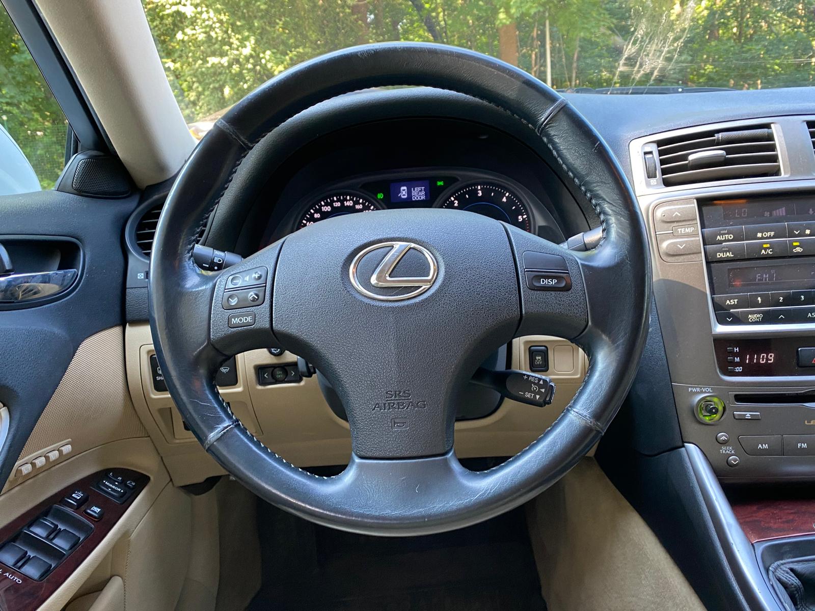 LEXUS IS 220