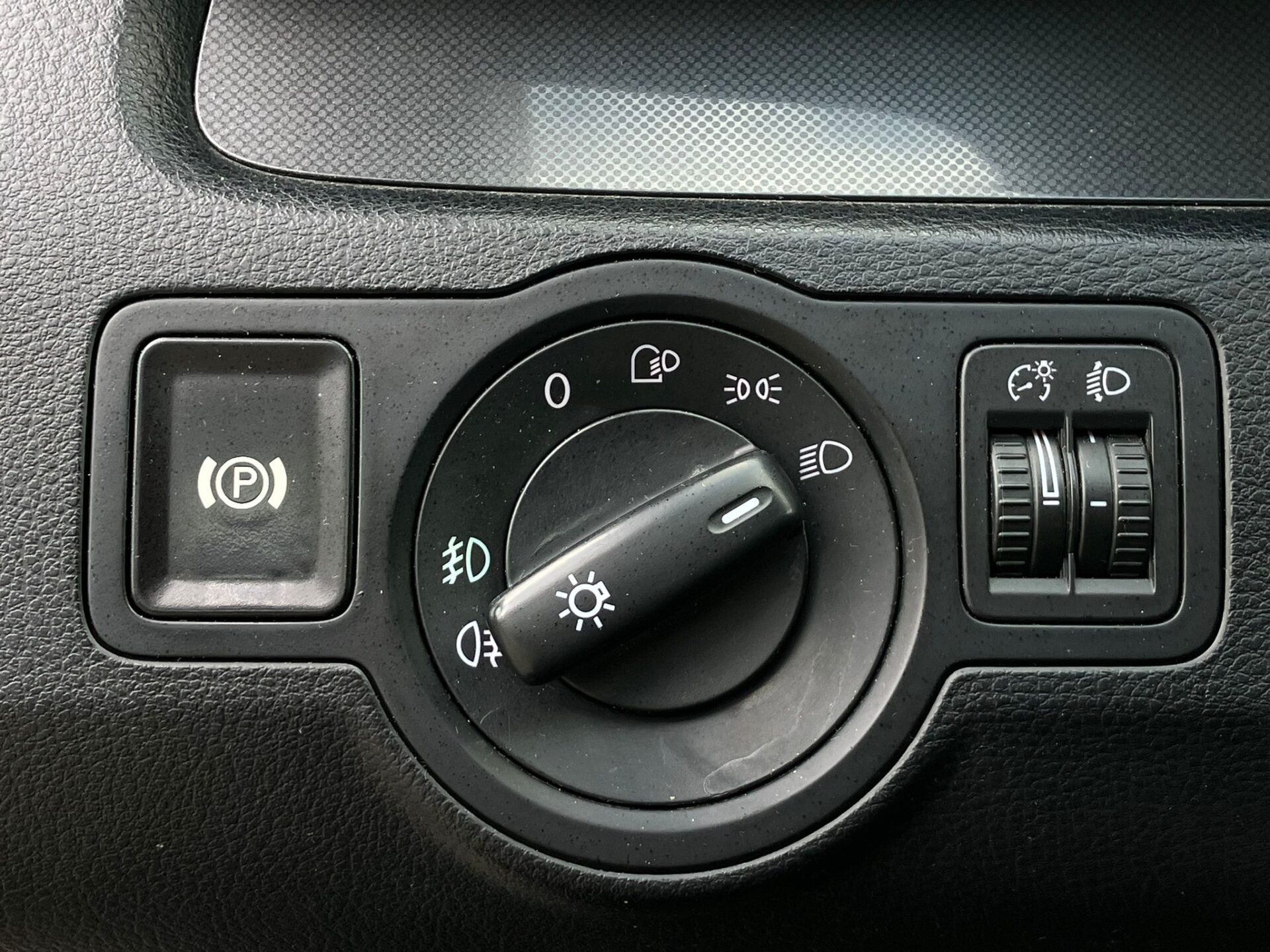 VW Passat (B6)