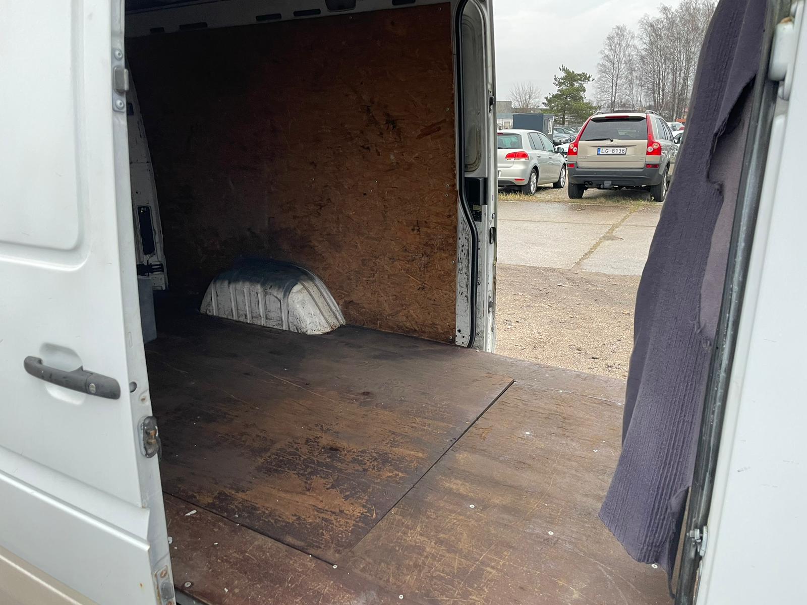 MERCEDES BENZ SPRINTER 211