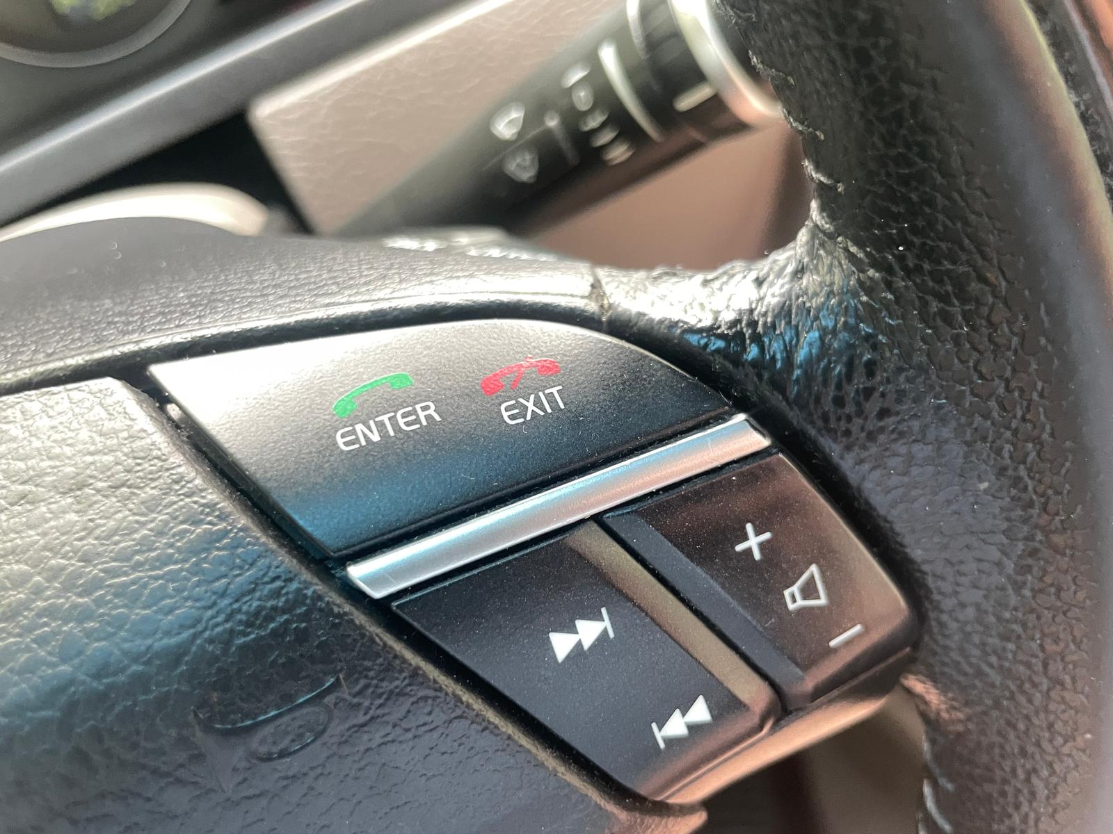VOLVO XC90 7-VIETAS