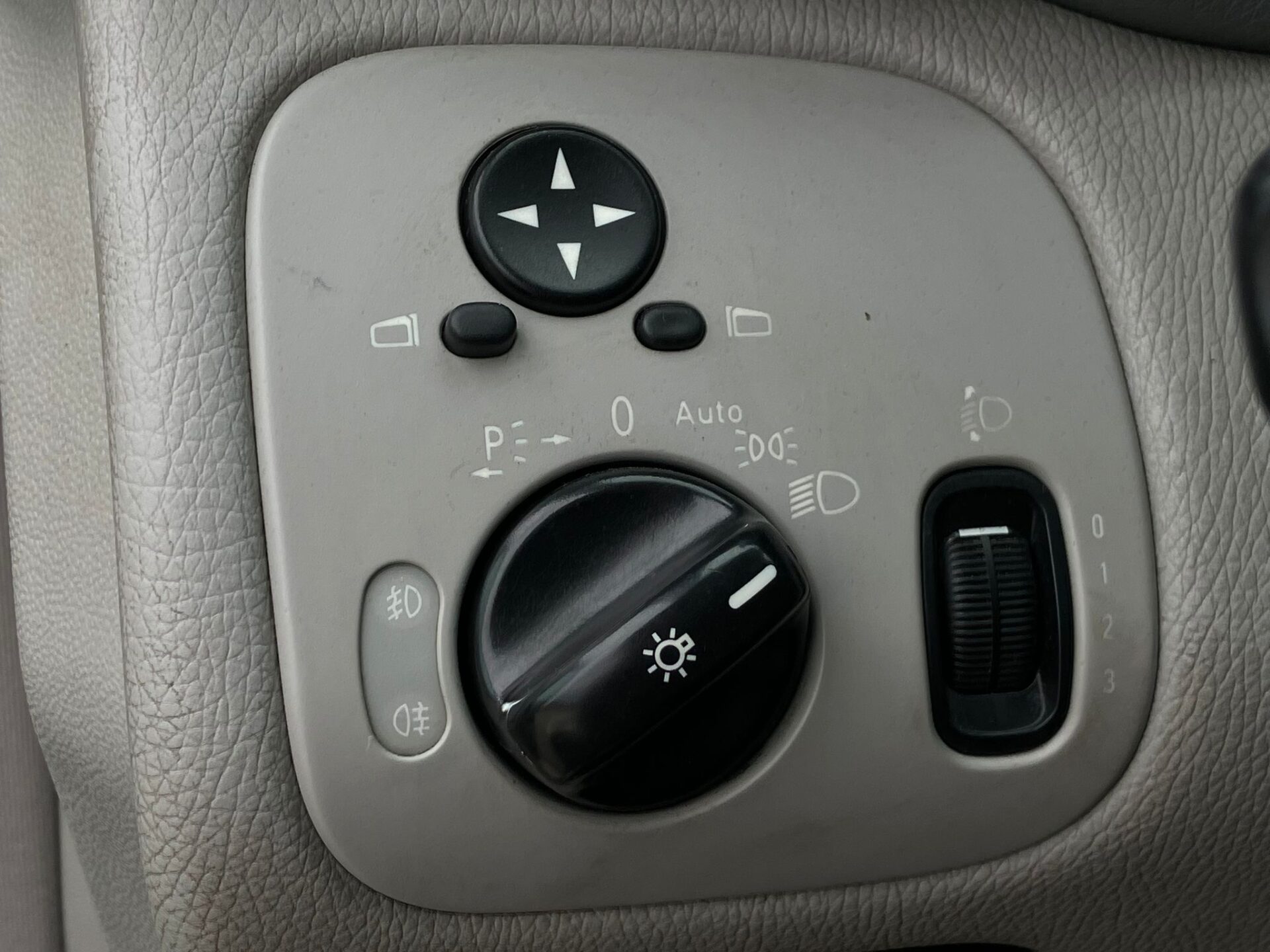 Mercedes C240