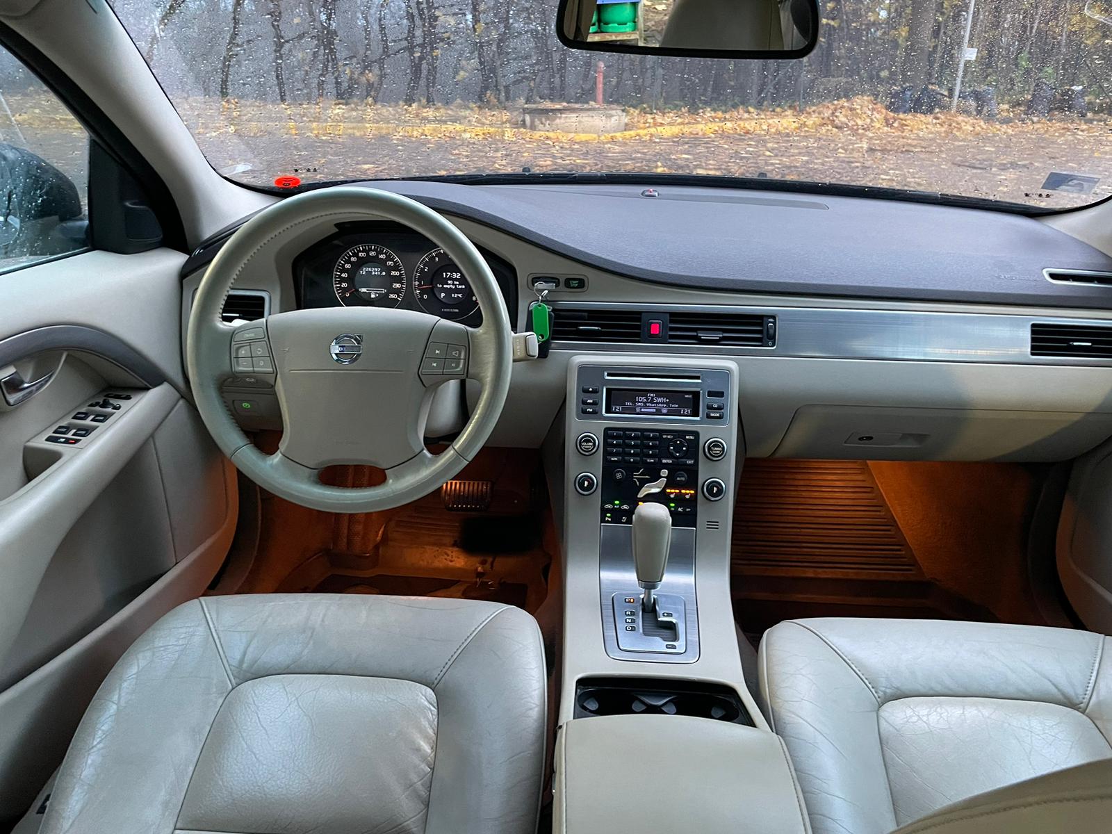 VOLVO S80