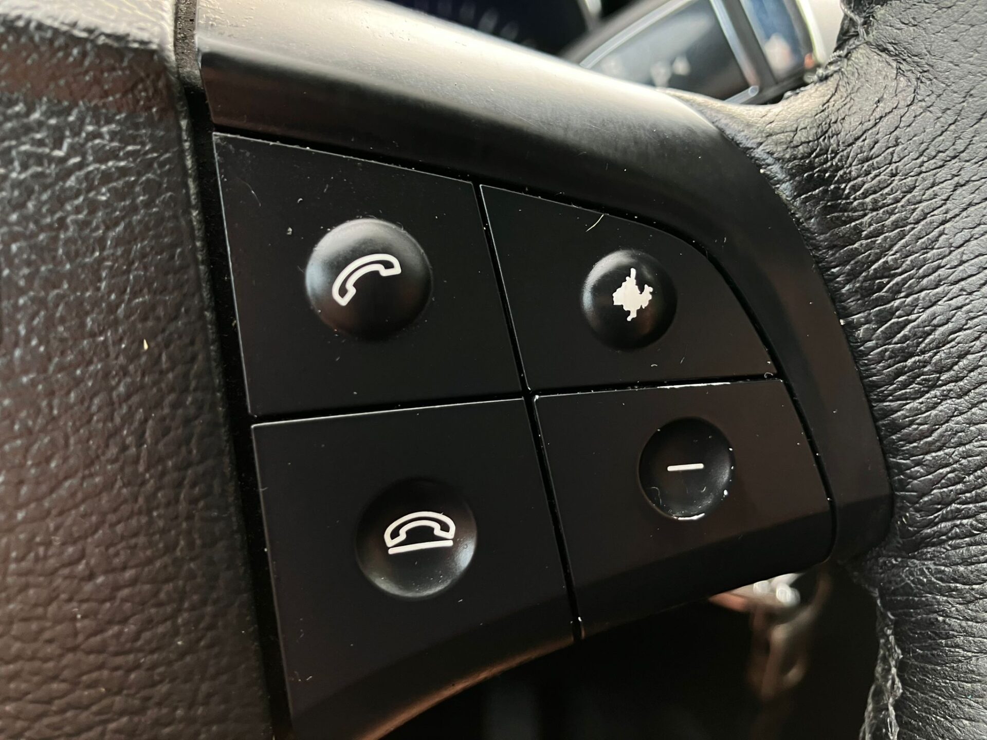 Mercedes Benz R320 7-vietas