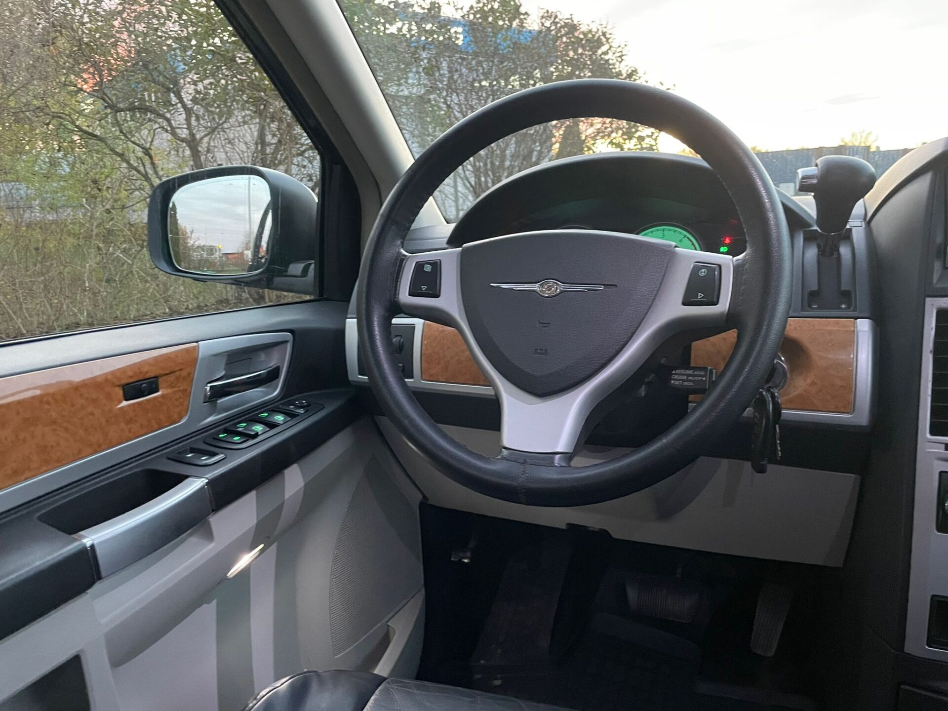 Chrysler Grand Voyager stowngo 7-VIETAS