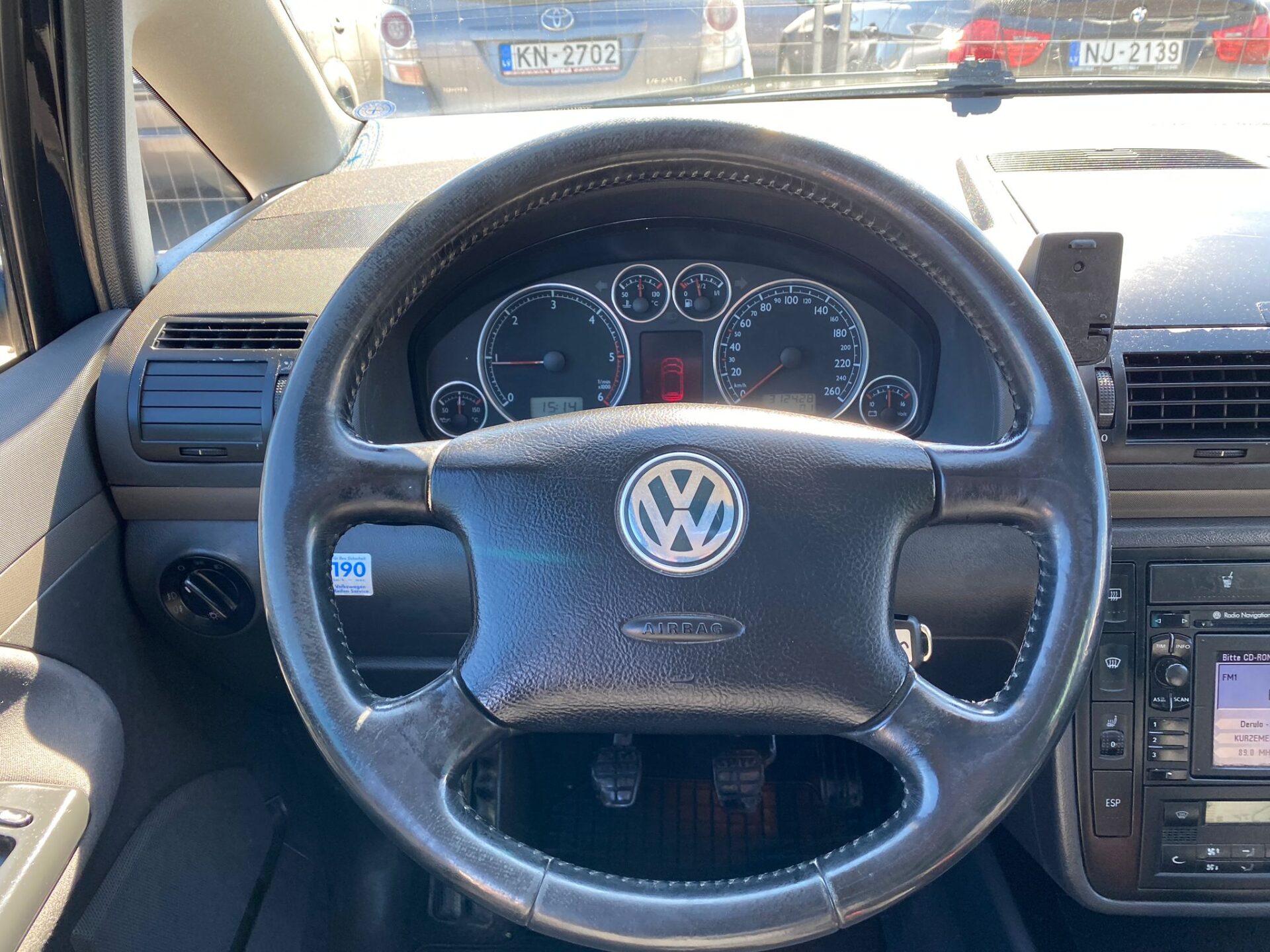 VW Sharan 7-Vietas