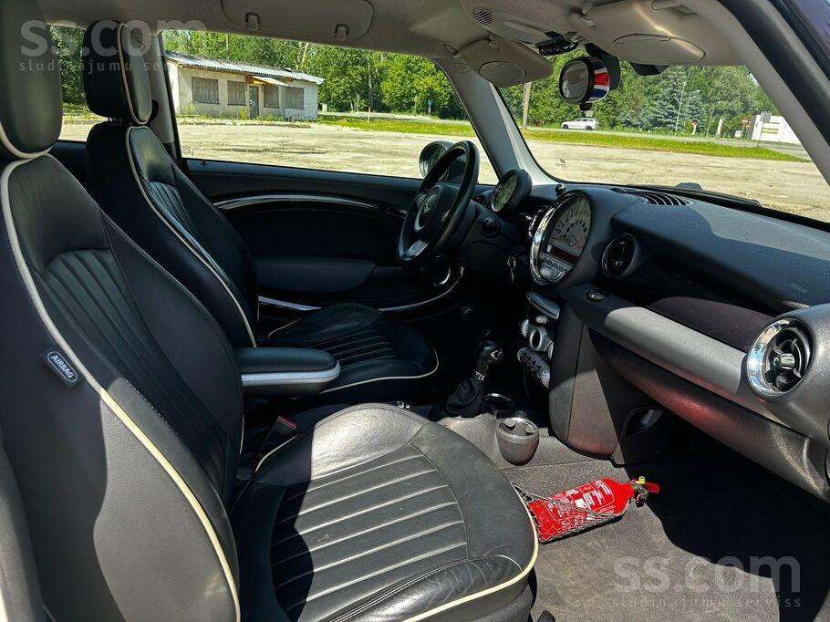 Mini cooper clubman