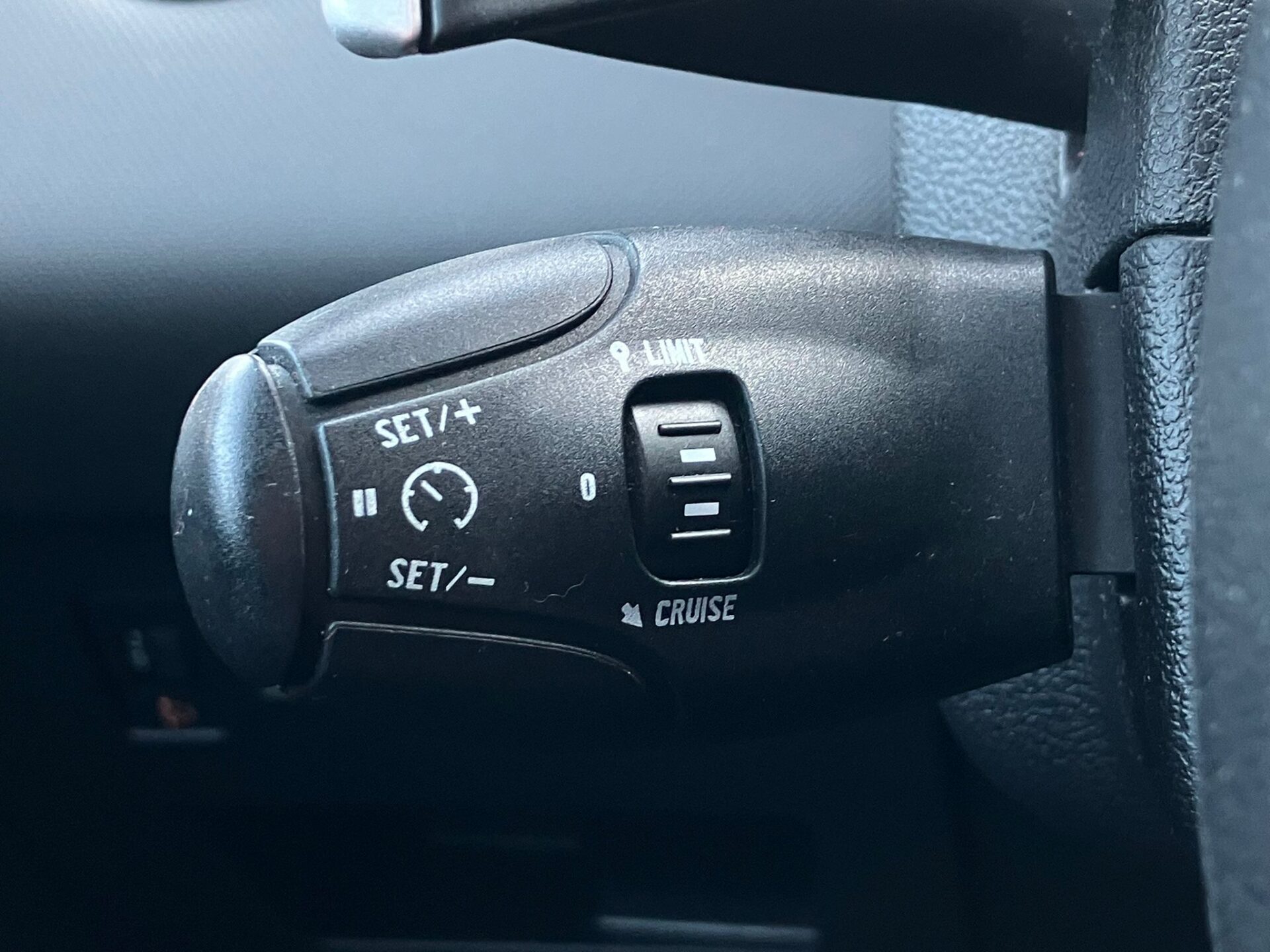 Lexus IS 220