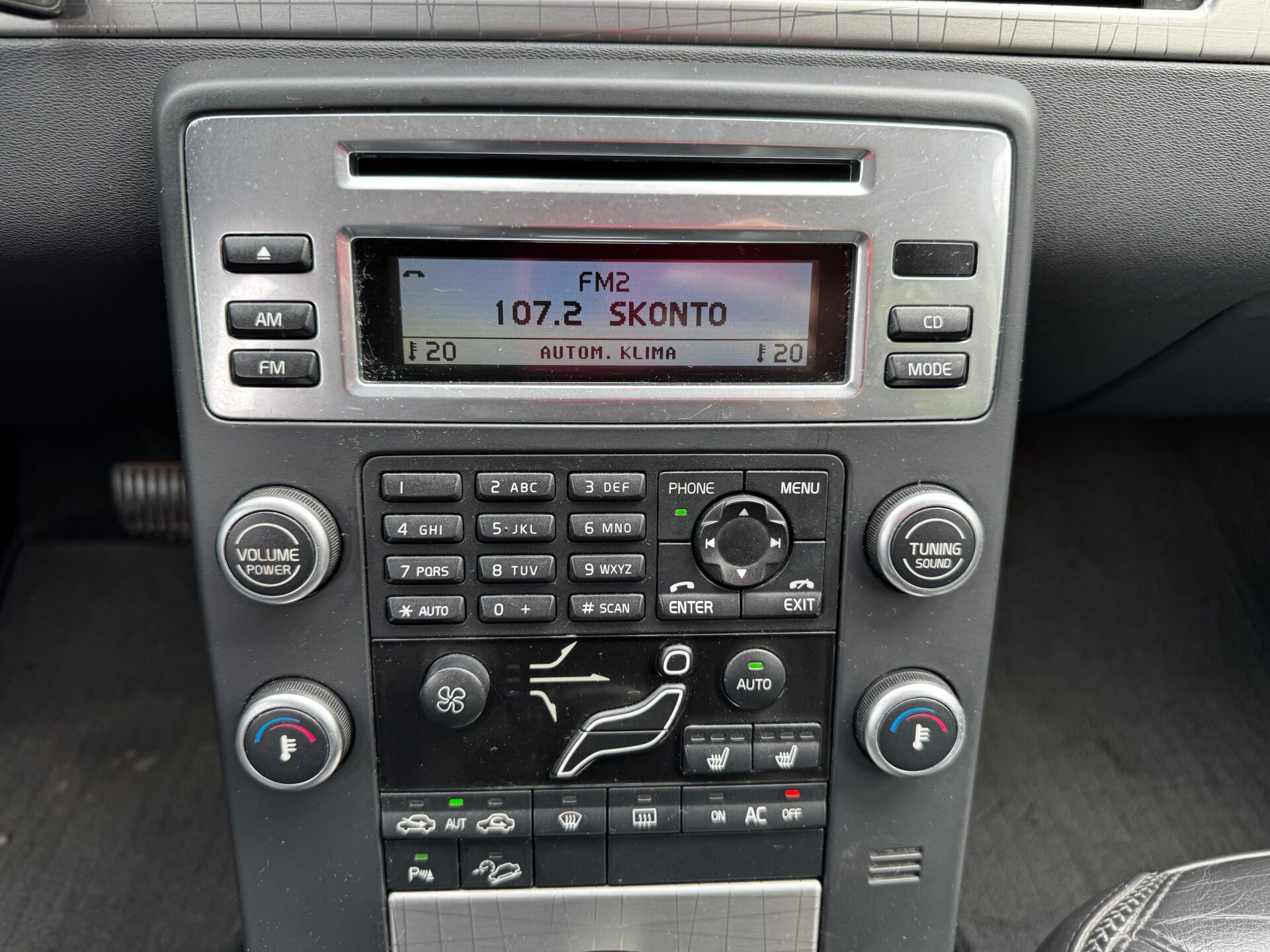 VOLVO XC70 4X4