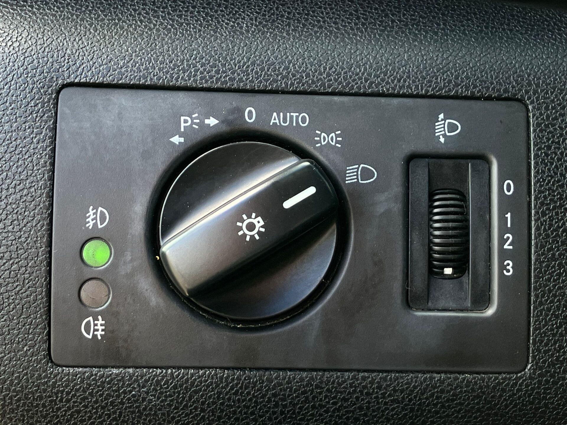 Mercedes B180