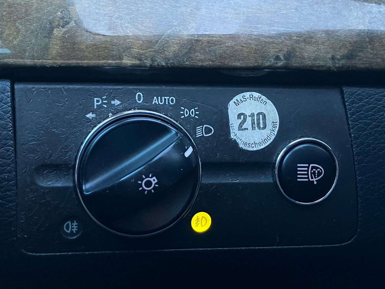 Mercedes Benz E320