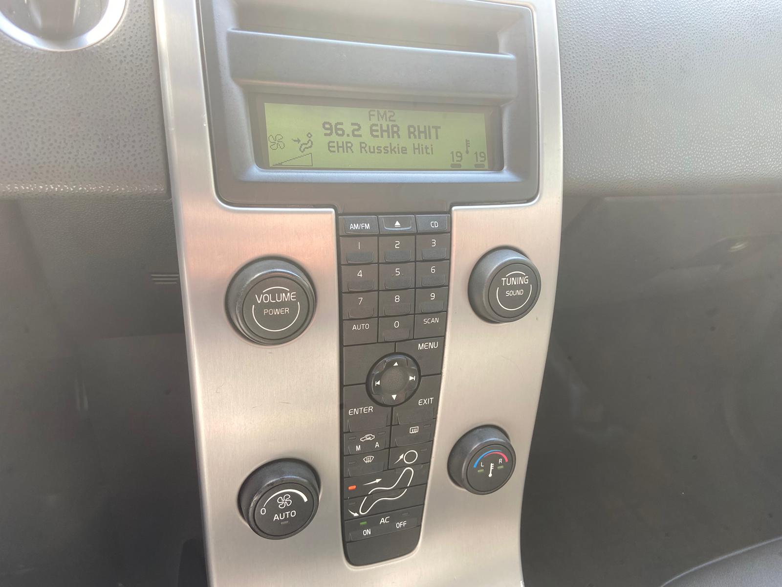 VOLVO S40