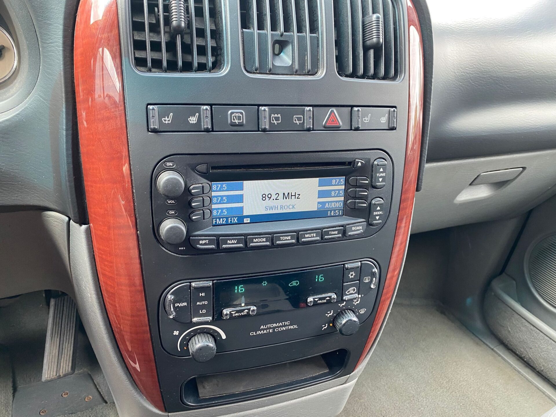 Chrysler Grand Voyager STOW&GO 7-vietas