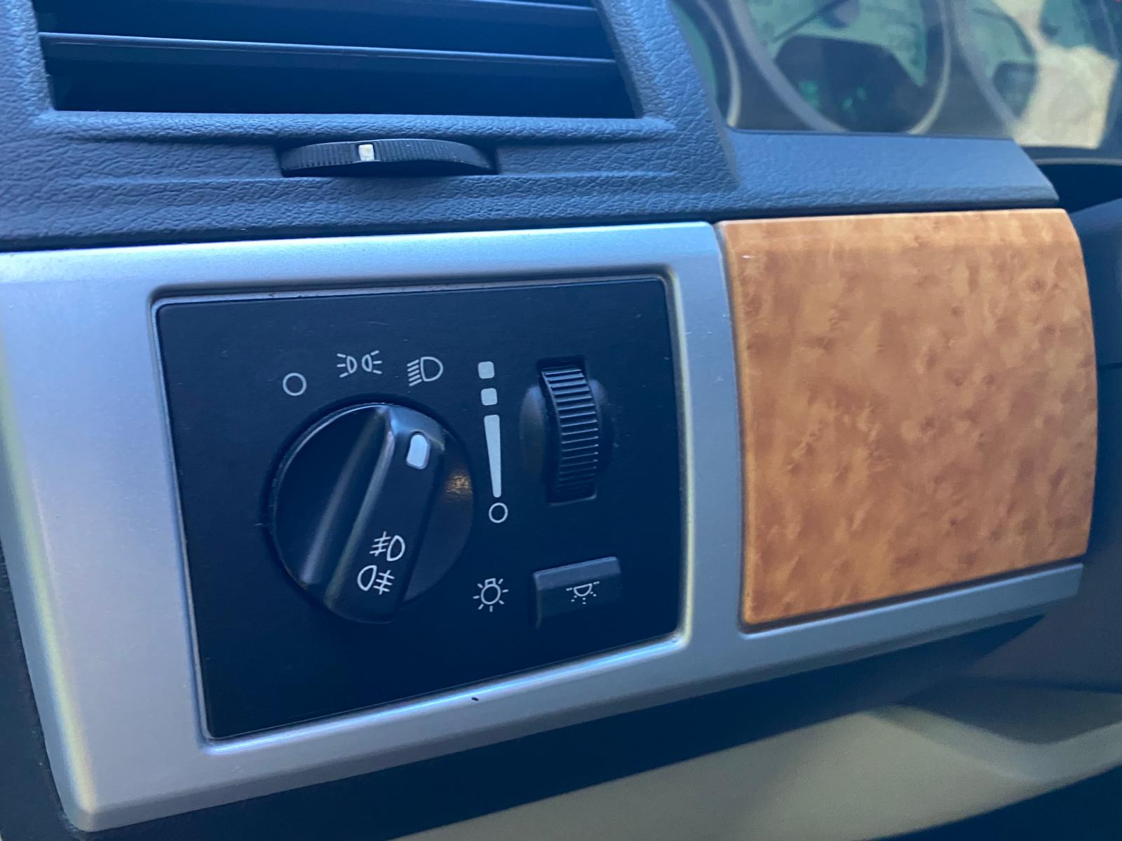 Chrysler Grand Voyager Stow&go limited edition 7-мест