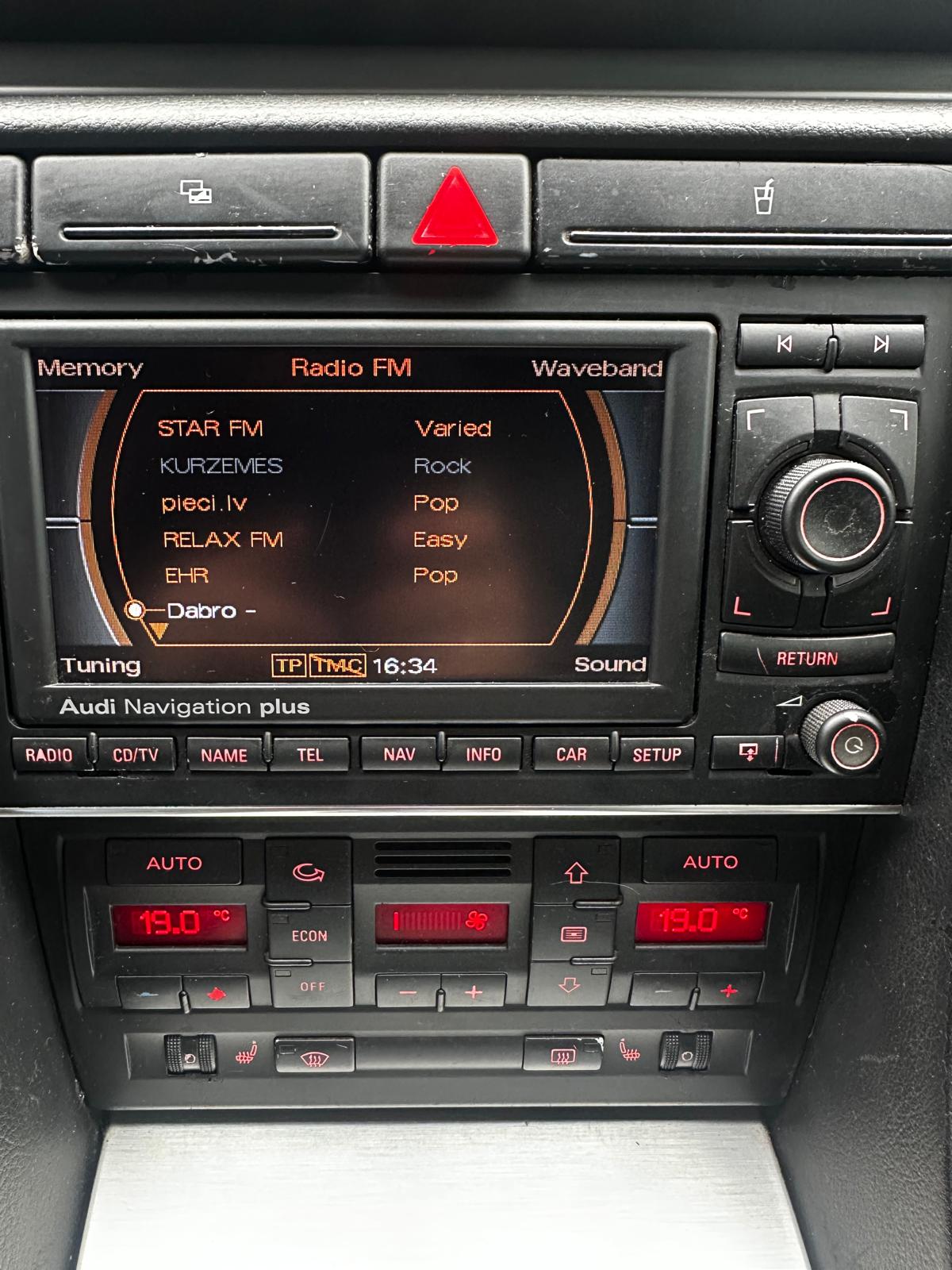Audi a4 s-line quattro