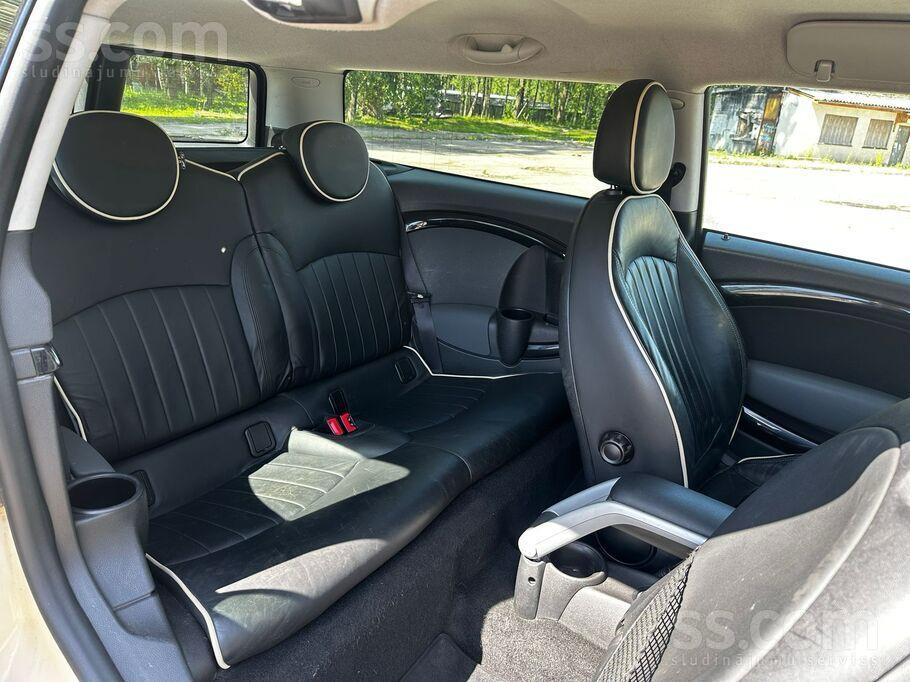 Mini cooper clubman