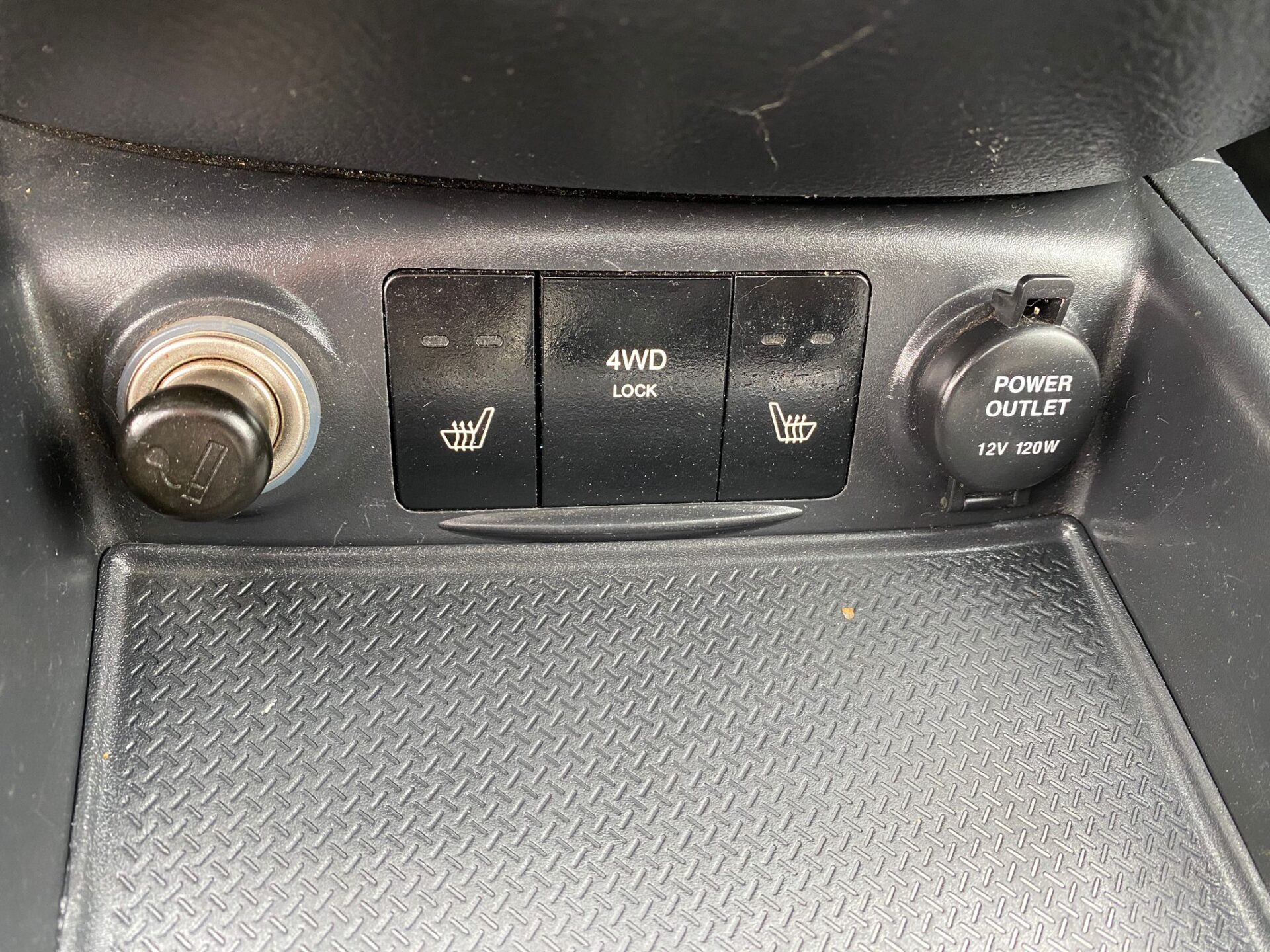 HYUNDAI SANTA FE 4×4
