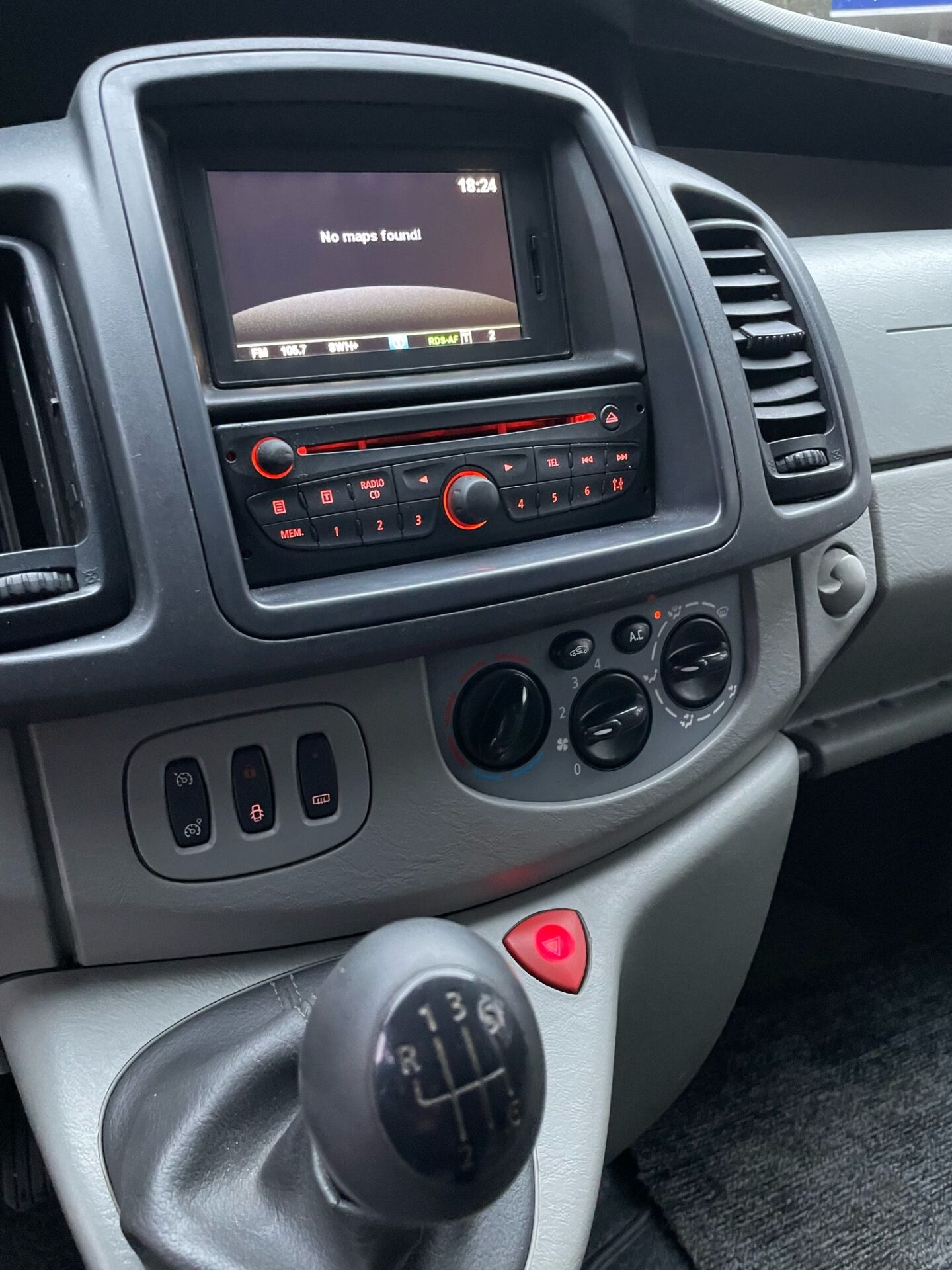 Opel Vivaro 9 мест